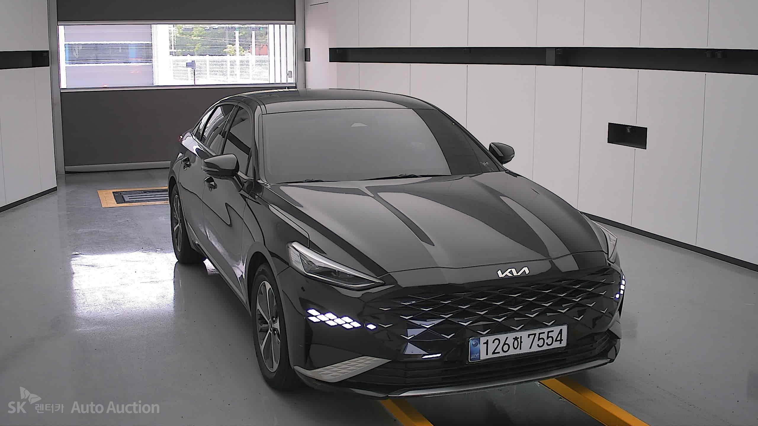 2022 - kia k8