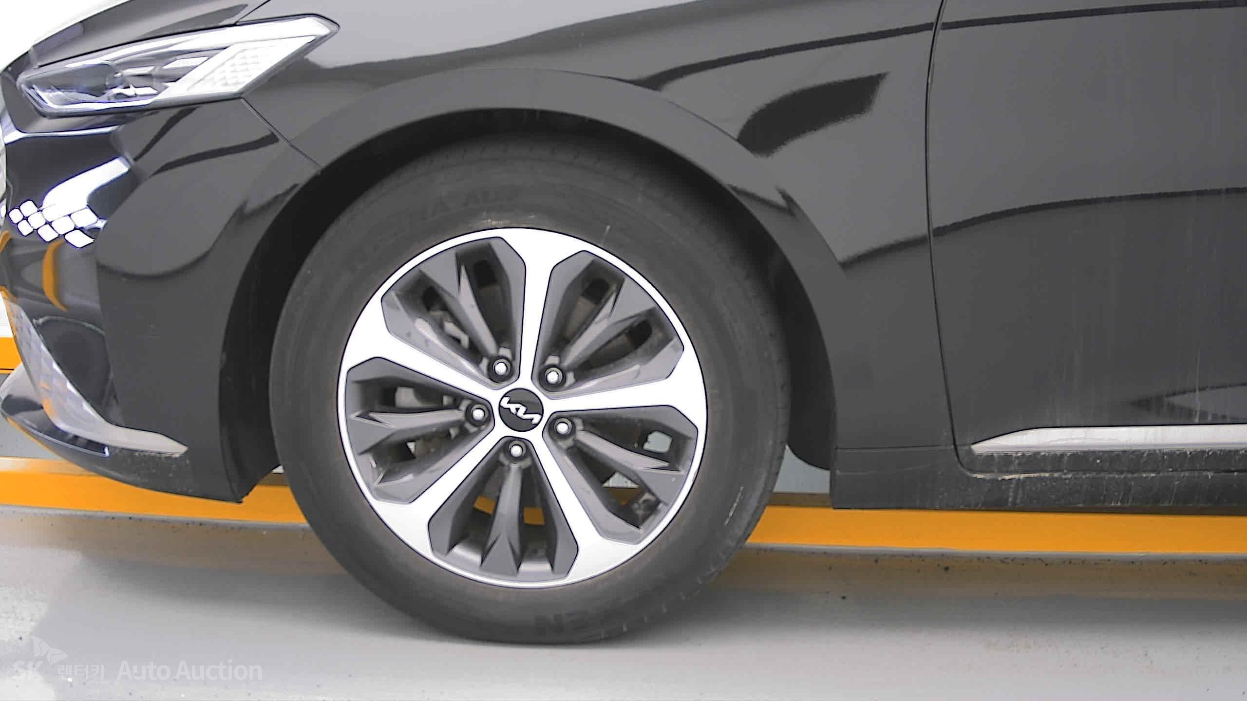 2022 - kia k8