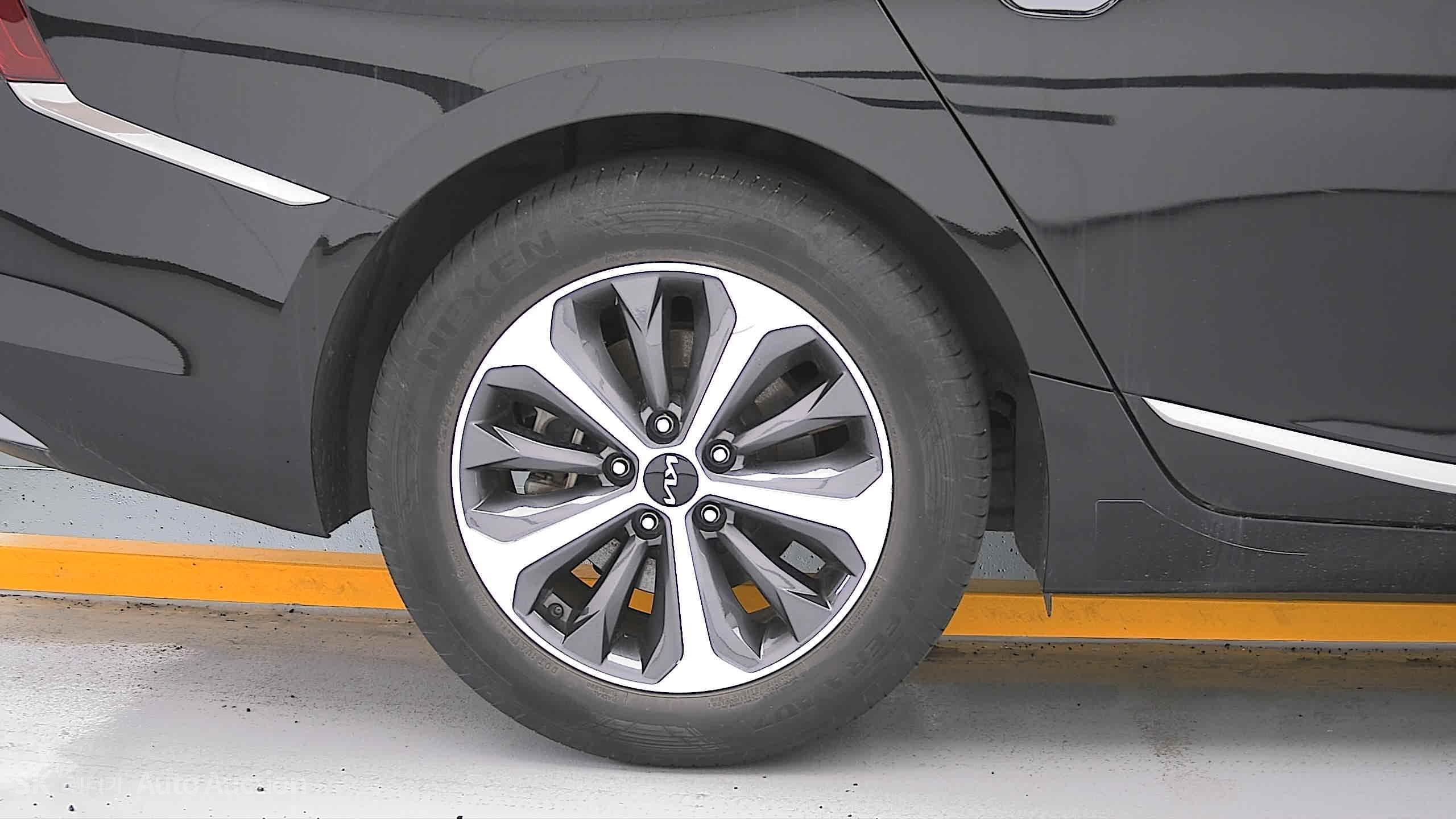 2022 - kia k8