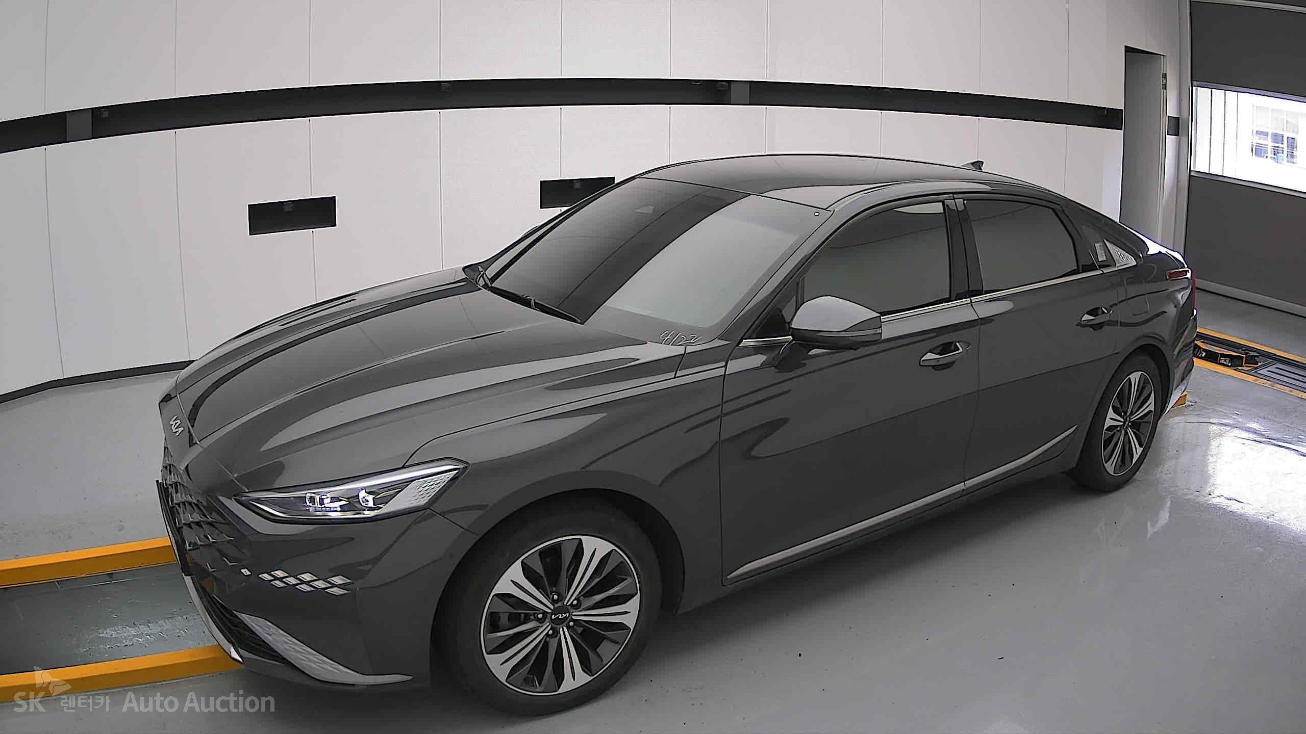 2022 - kia k8