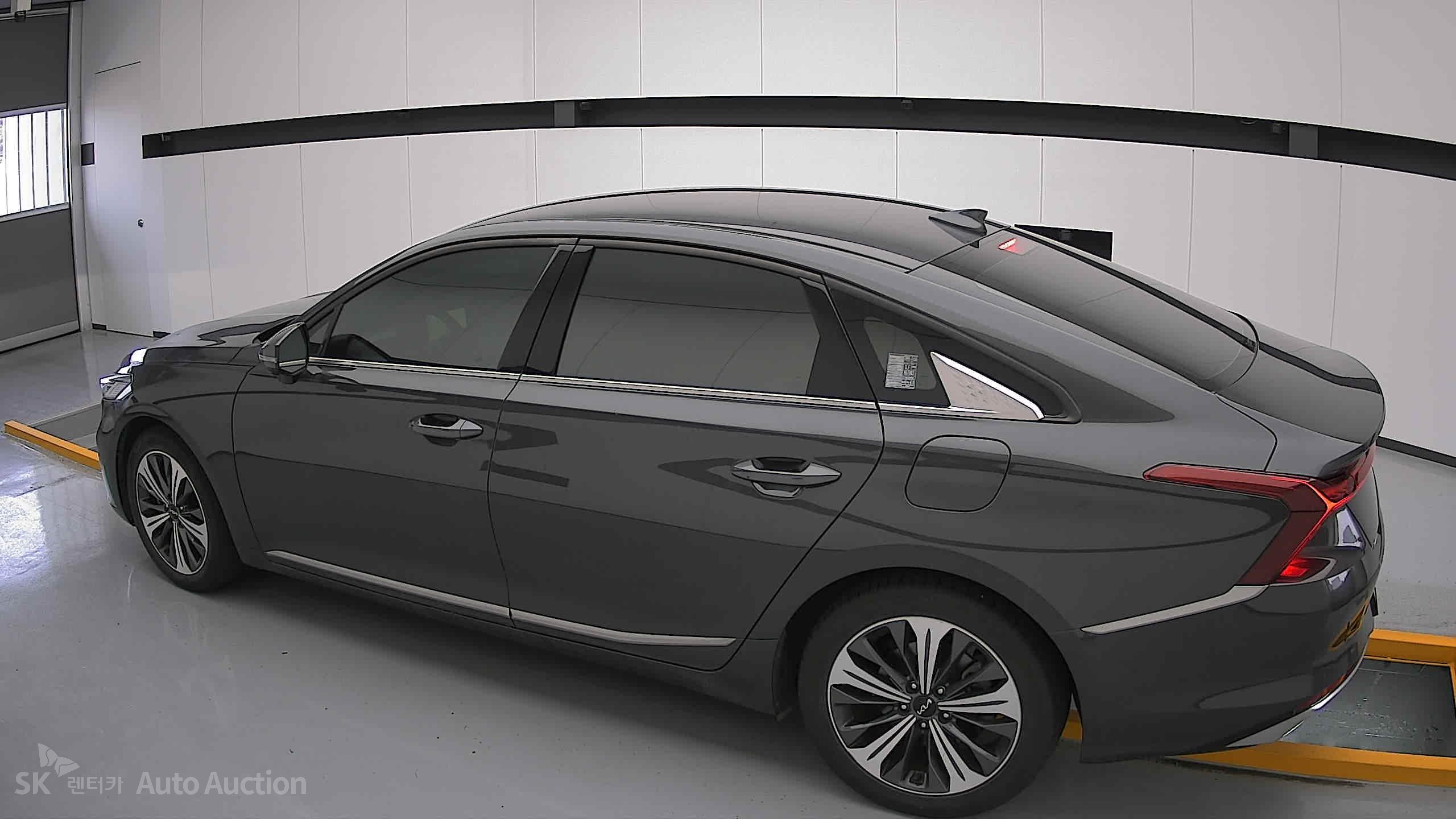 2022 - kia k8