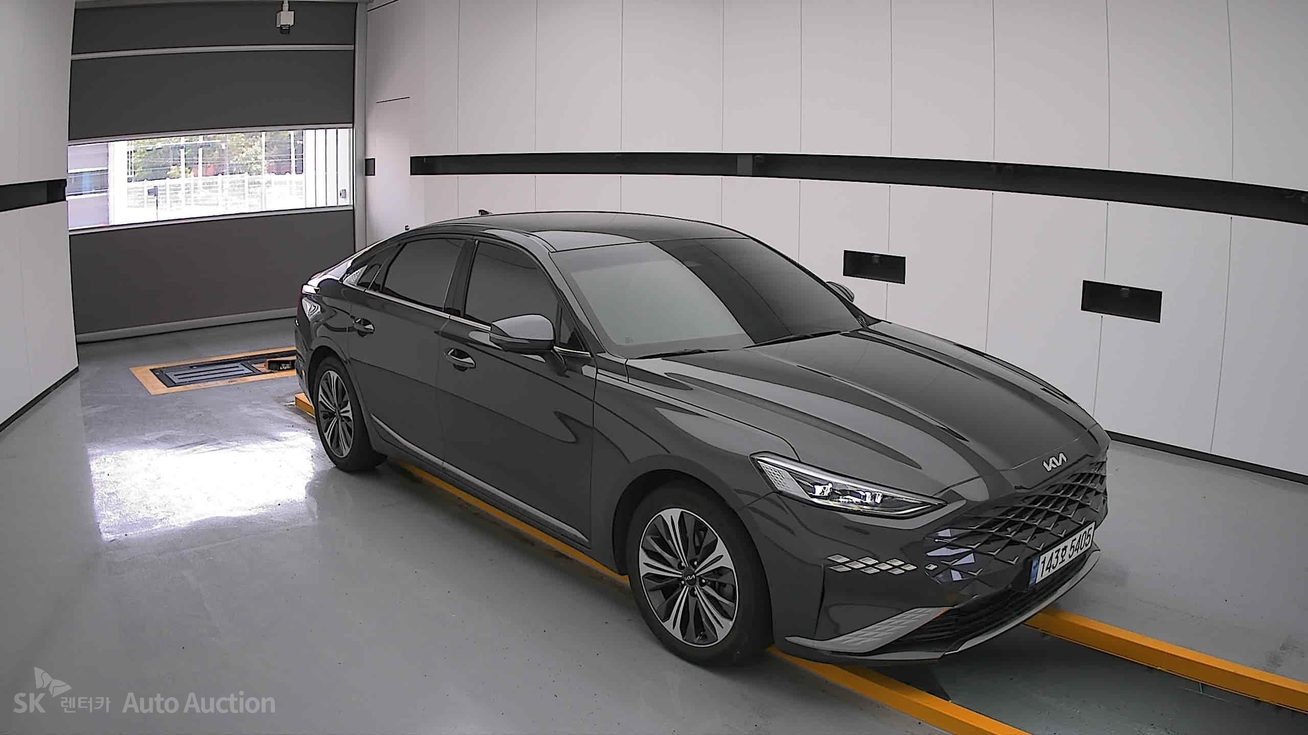 2022 - kia k8