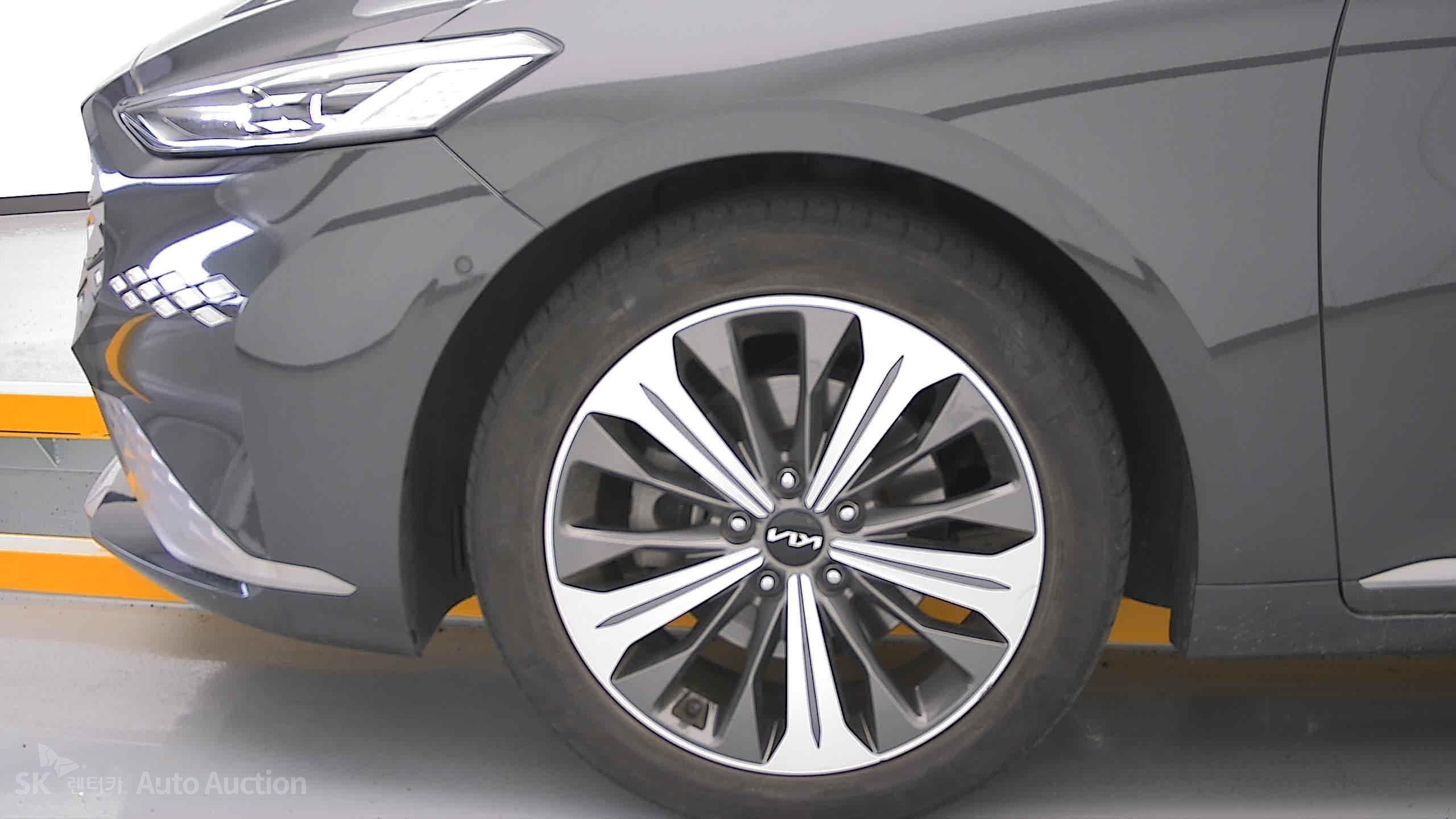 2022 - kia k8