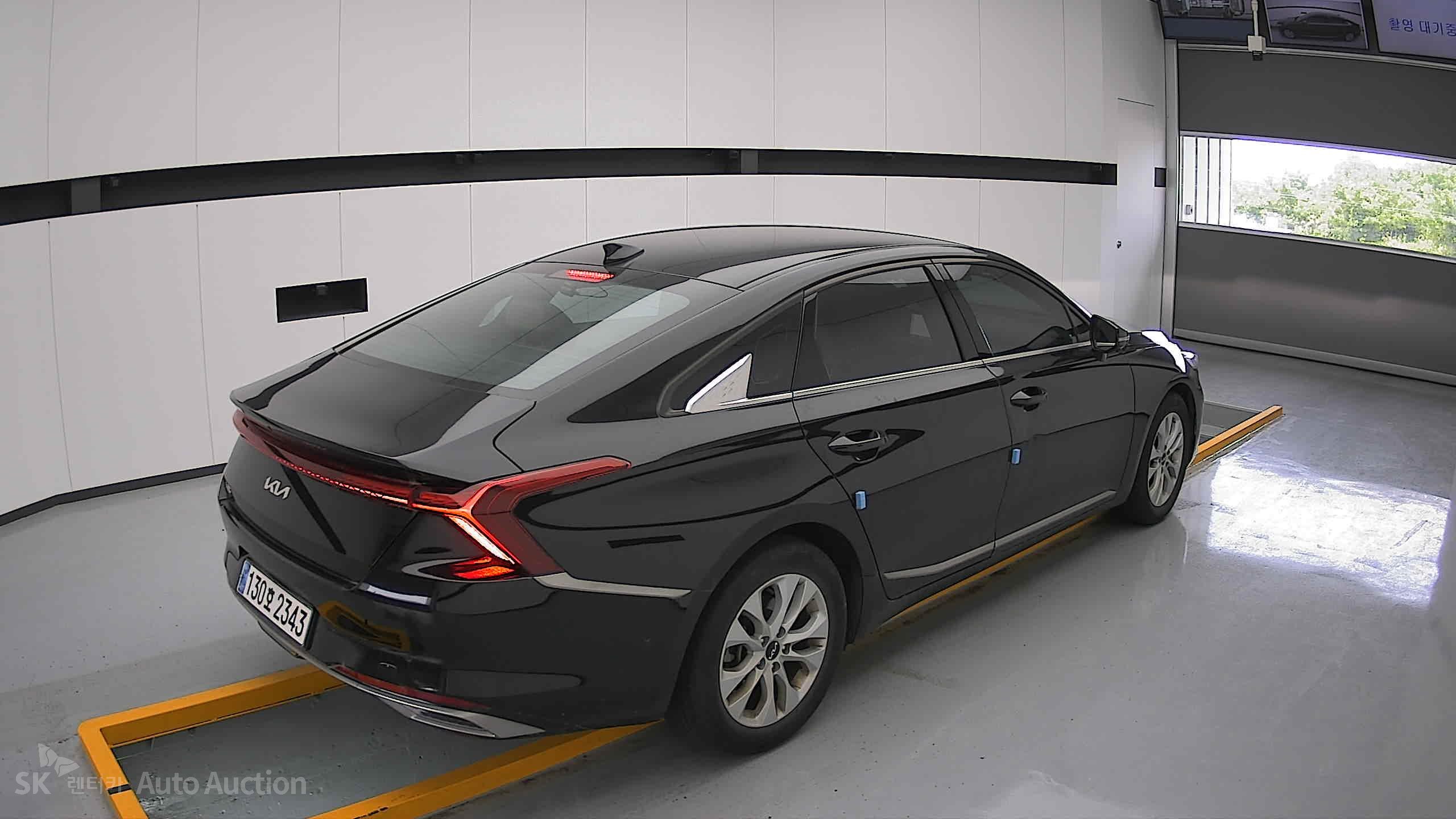 2023 - kia k8