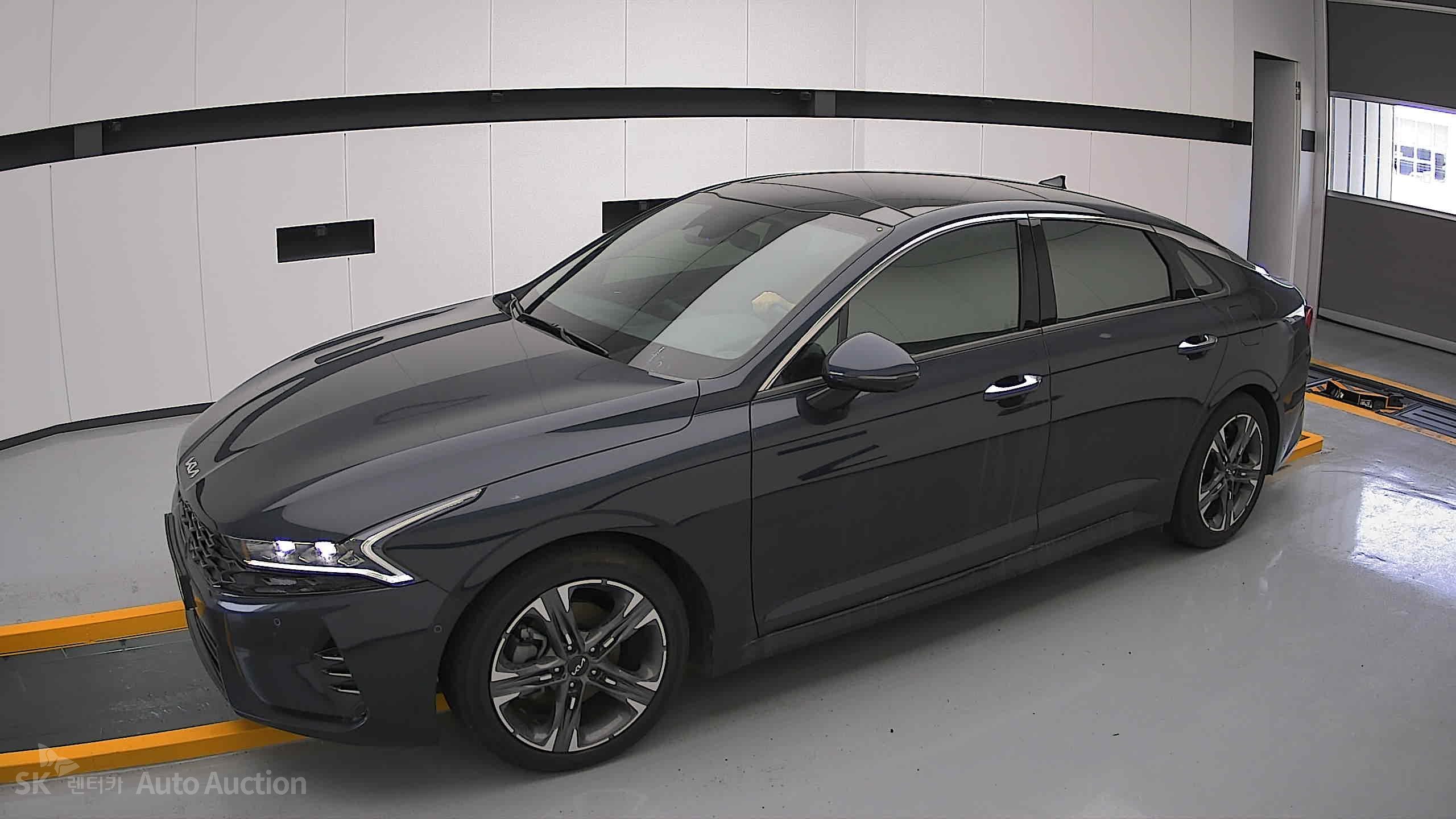 2023 - kia k5