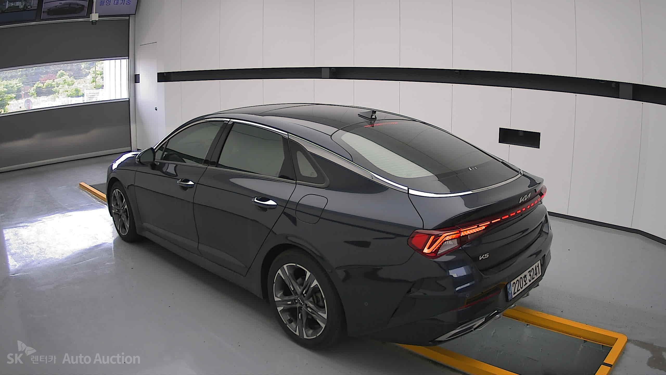 2023 - kia k5