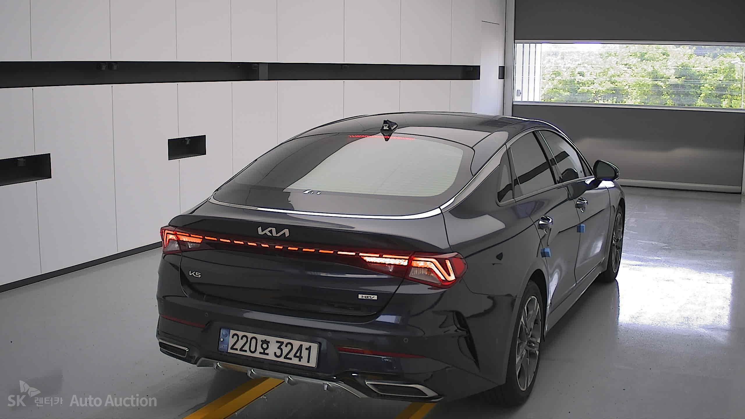 2023 - kia k5