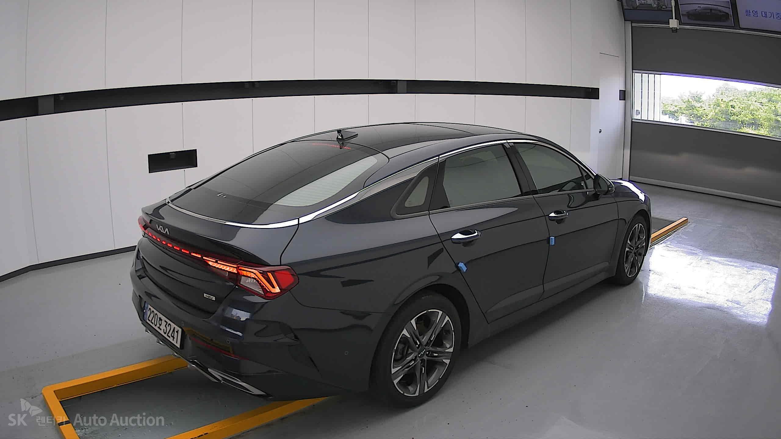 2023 - kia k5