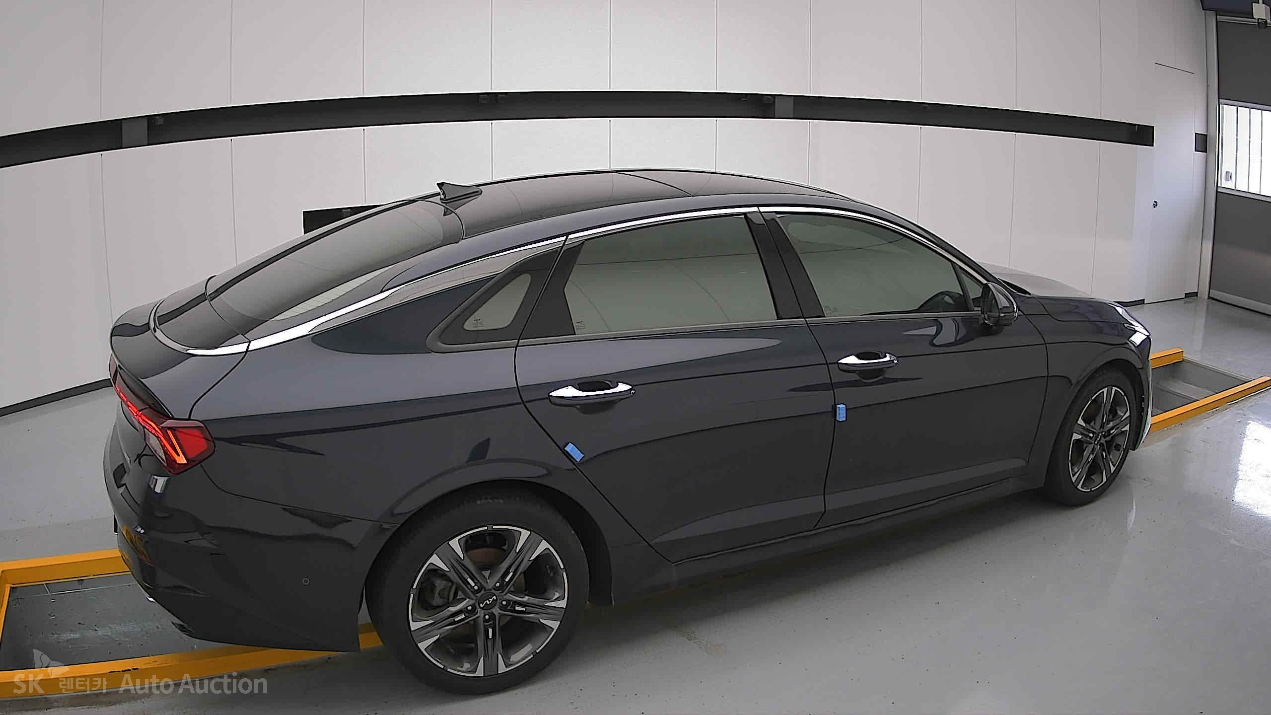 2023 - kia k5