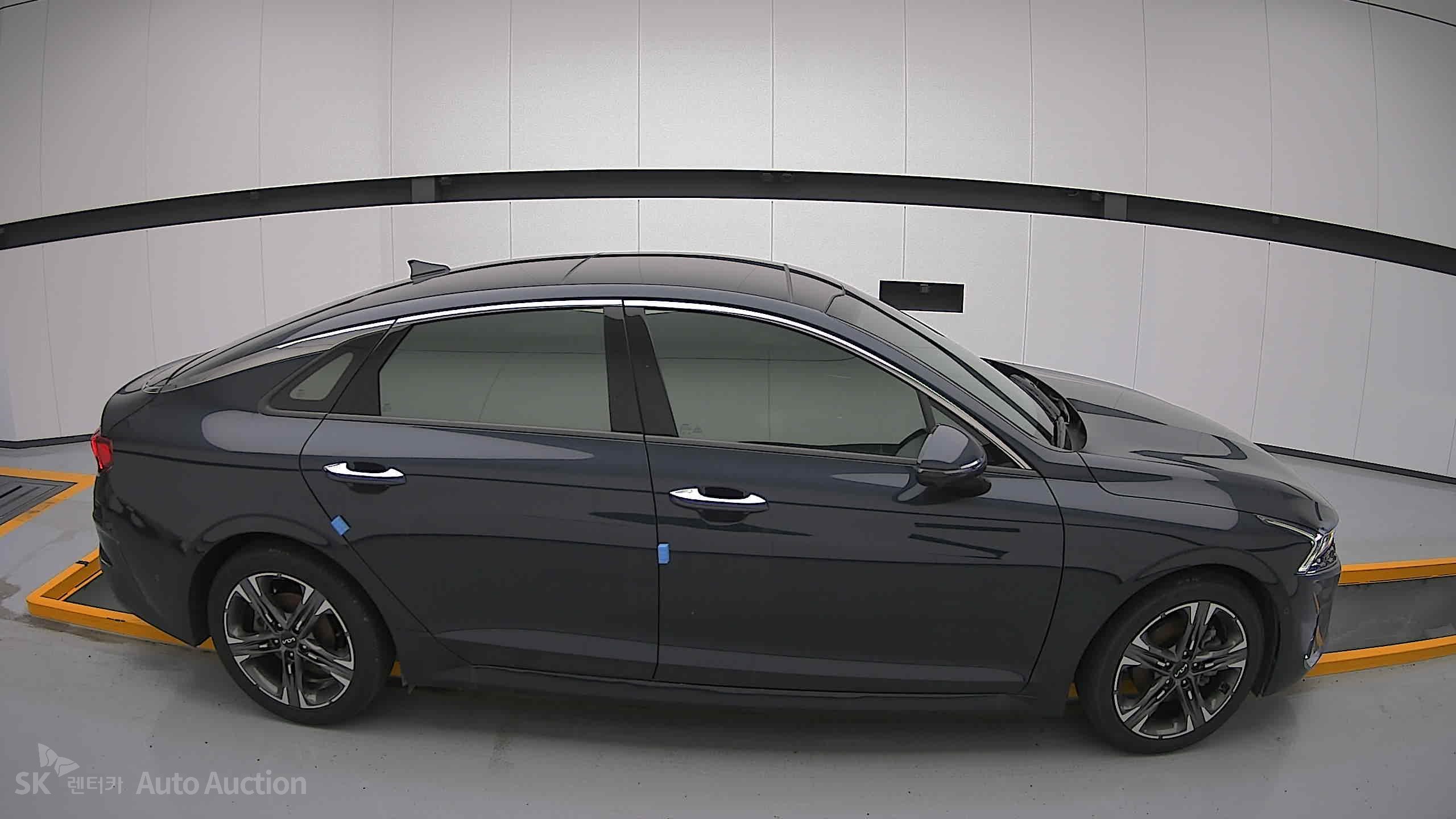 2023 - kia k5