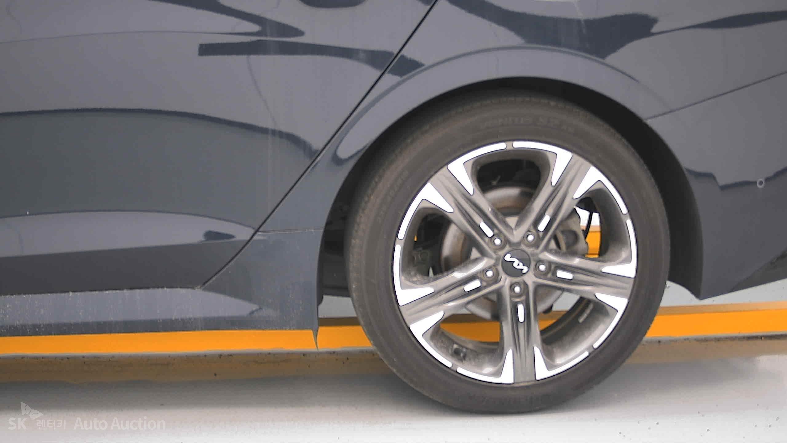 2023 - kia k5