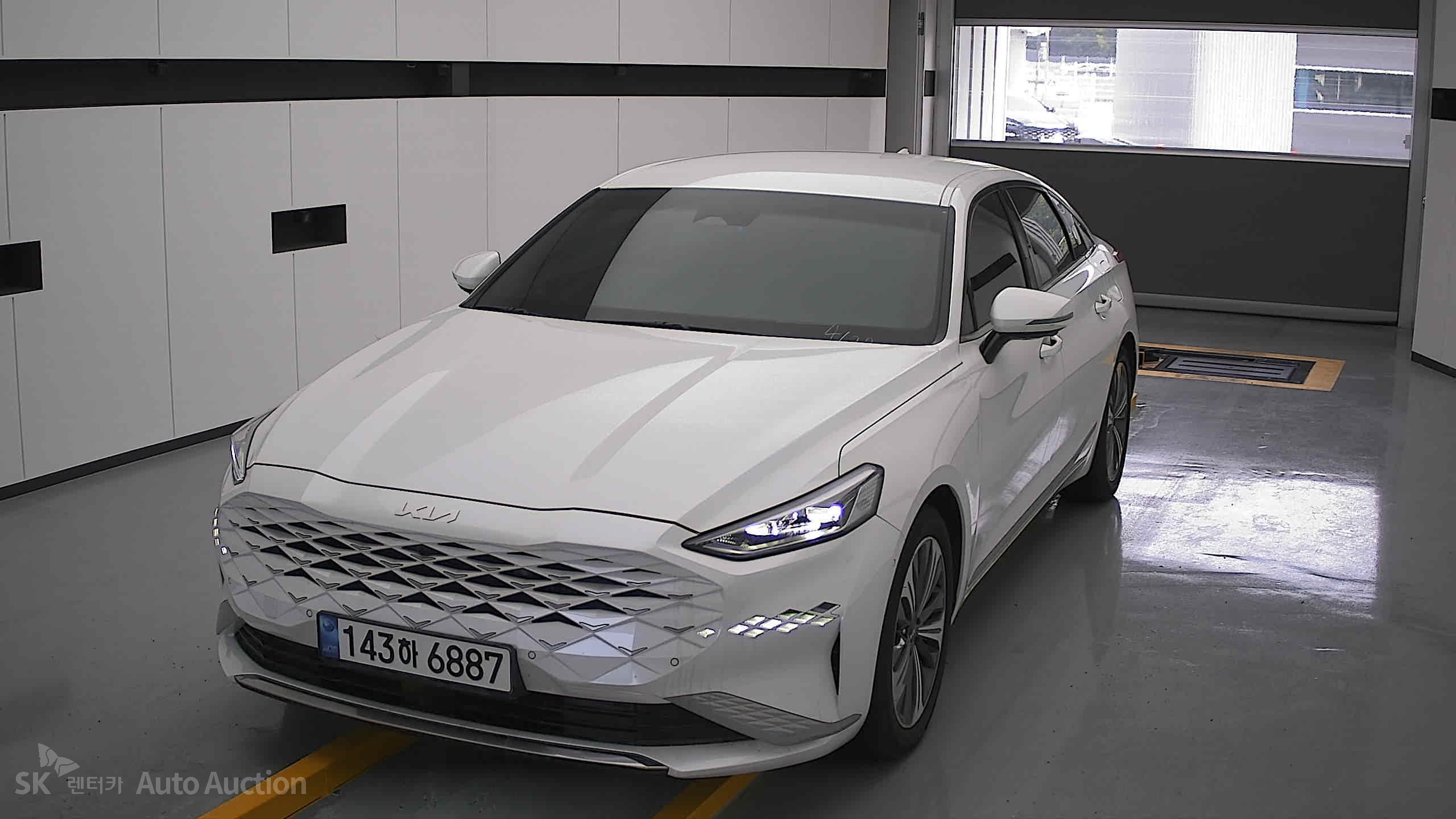 2023 - kia k8