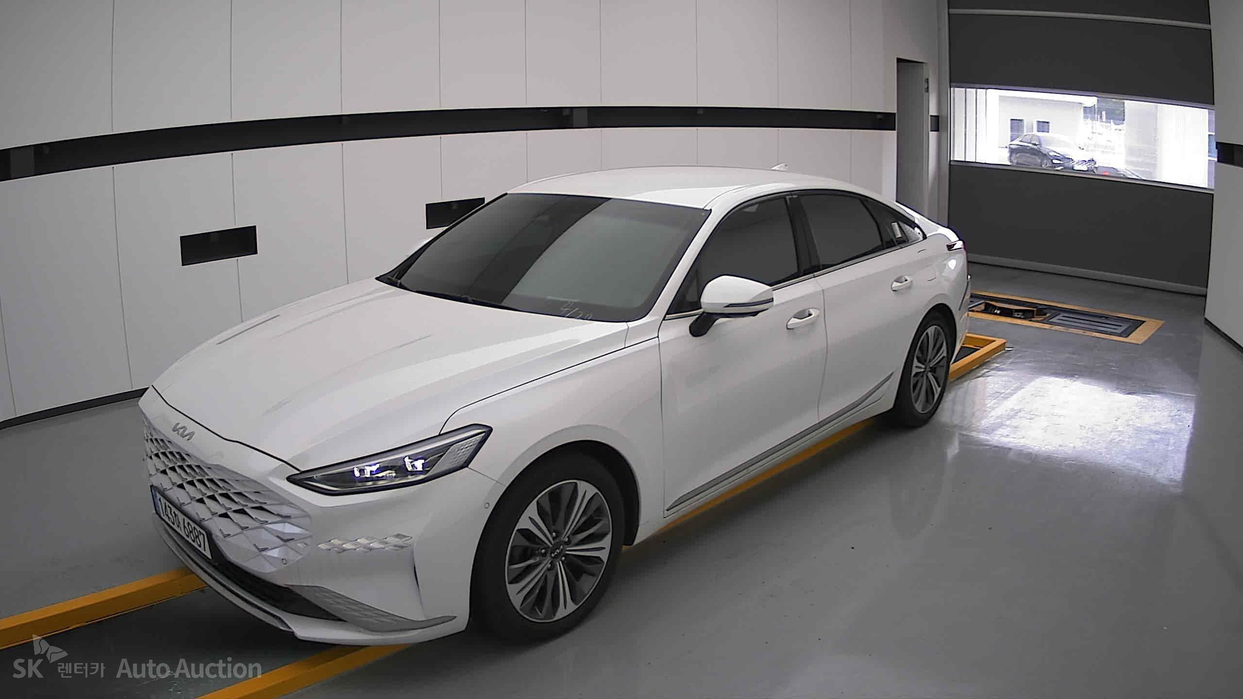 2023 - kia k8