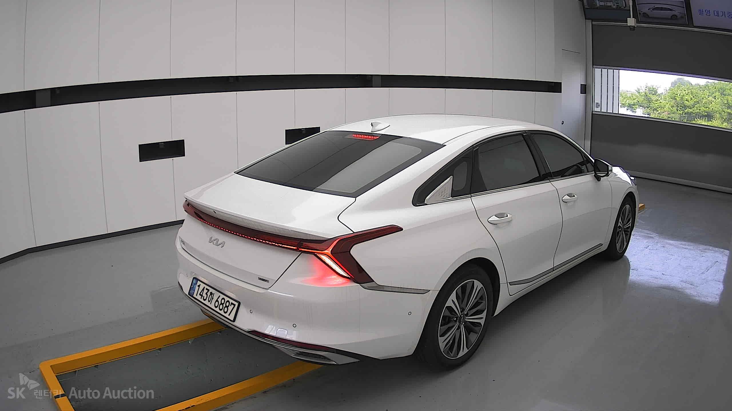2023 - kia k8