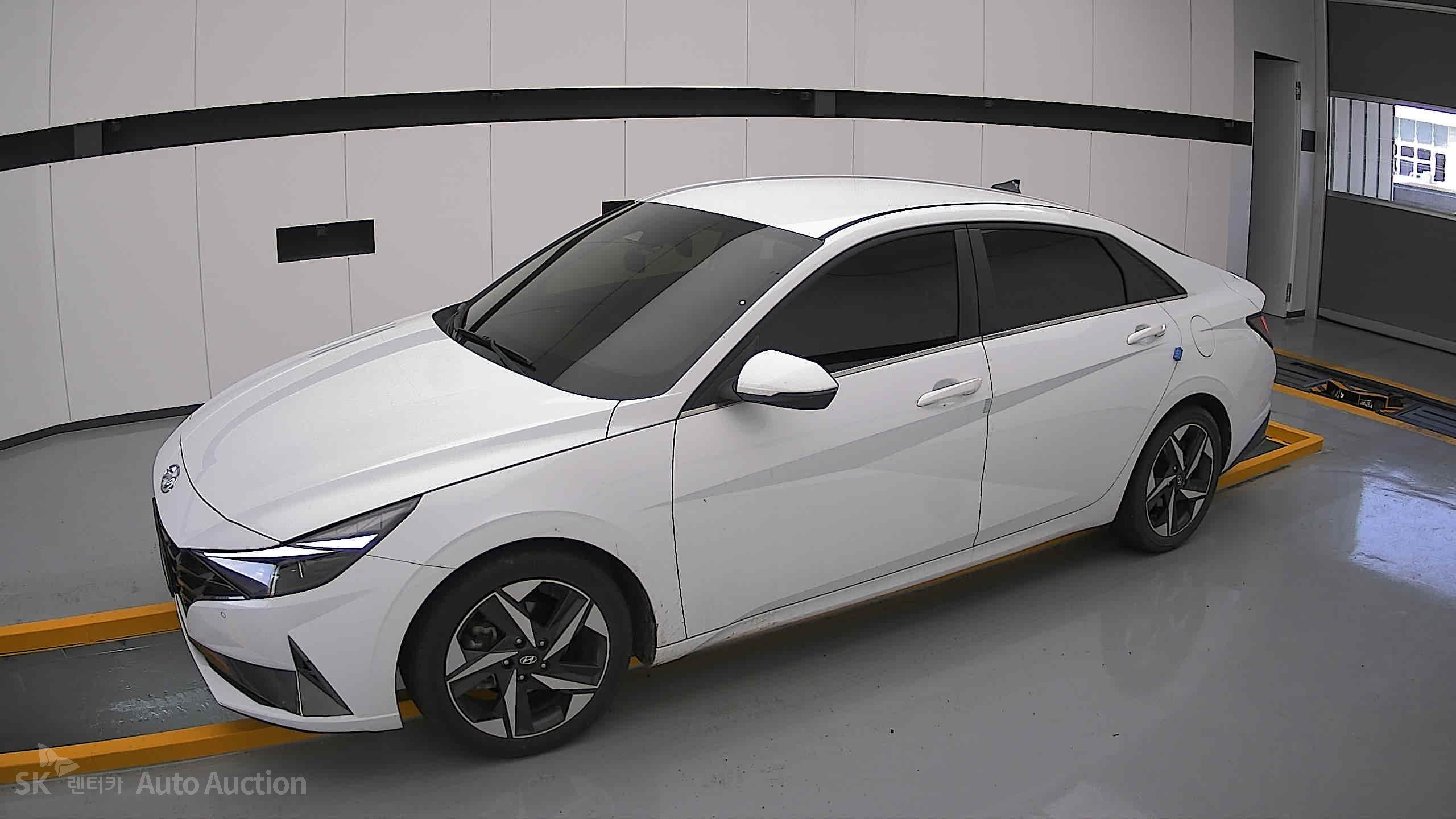 2021 - hyundai avante