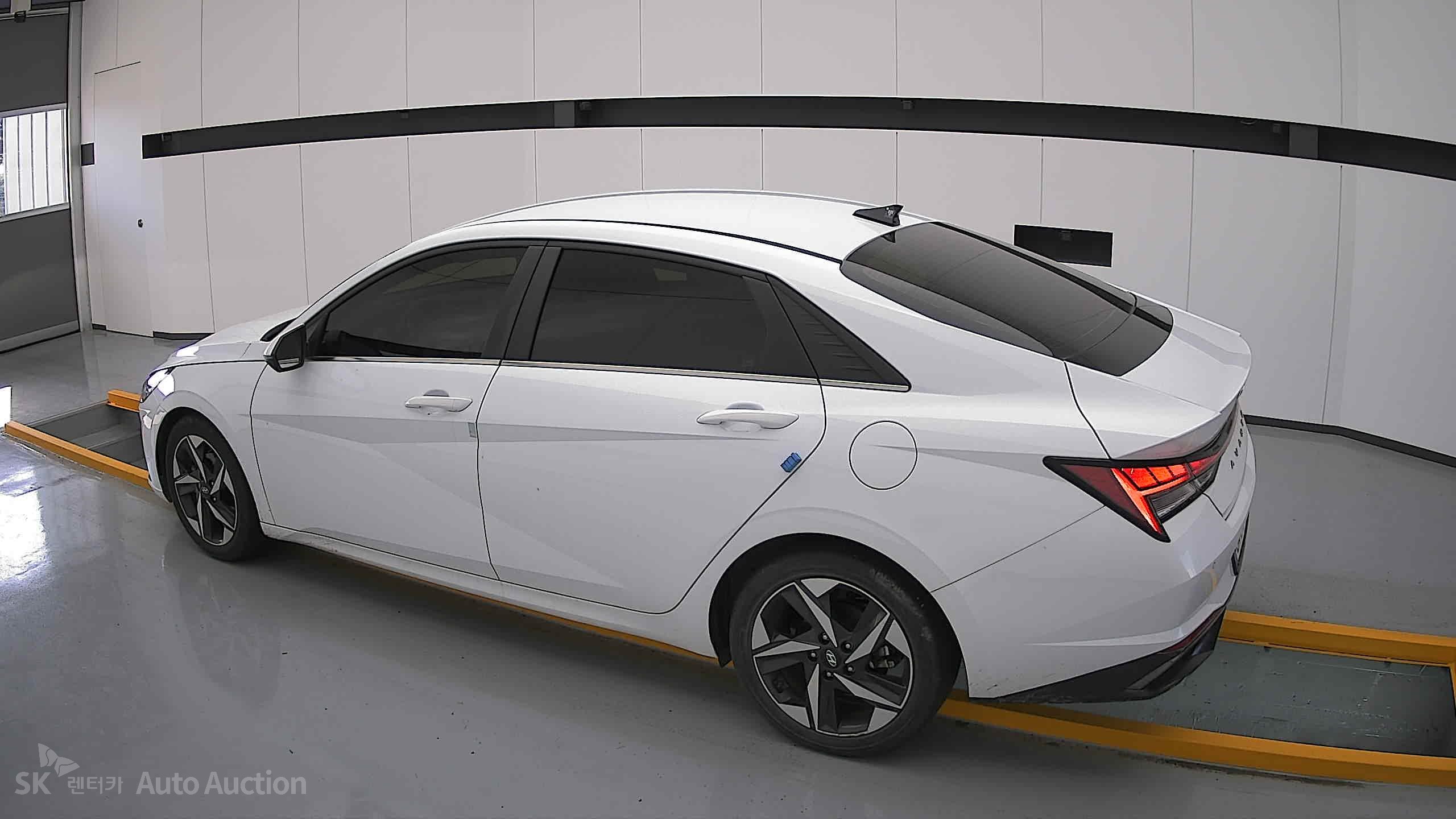 2021 - hyundai avante