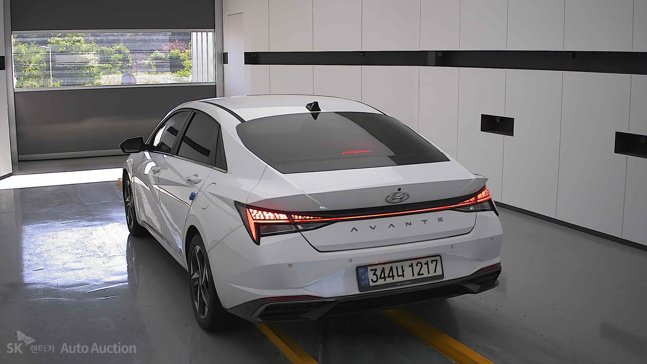 2021 - hyundai avante