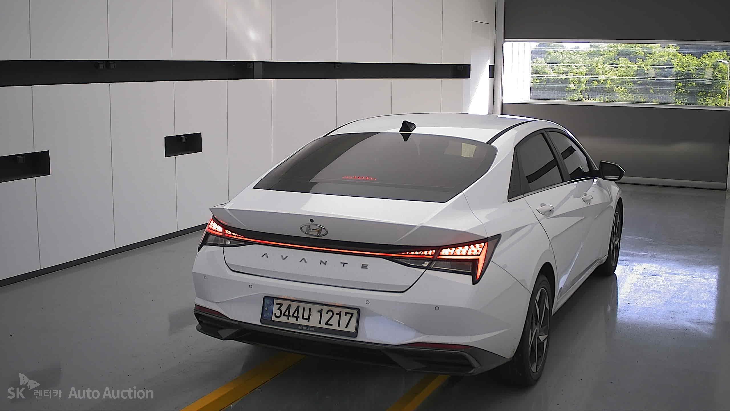 2021 - hyundai avante