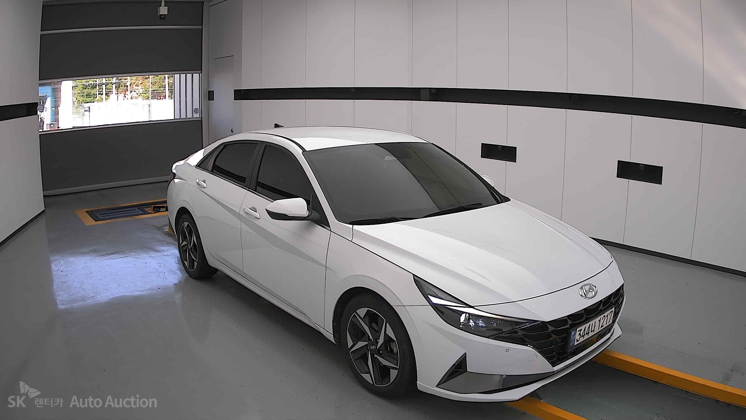 2021 - hyundai avante