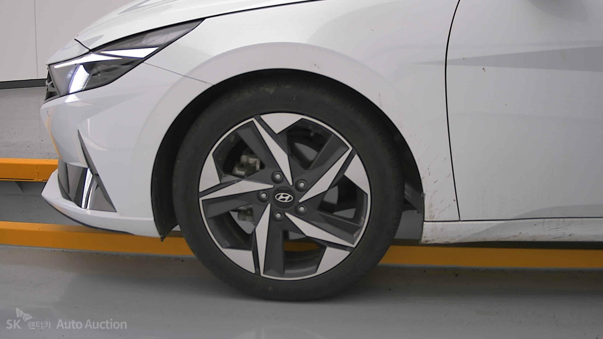 2021 - hyundai avante