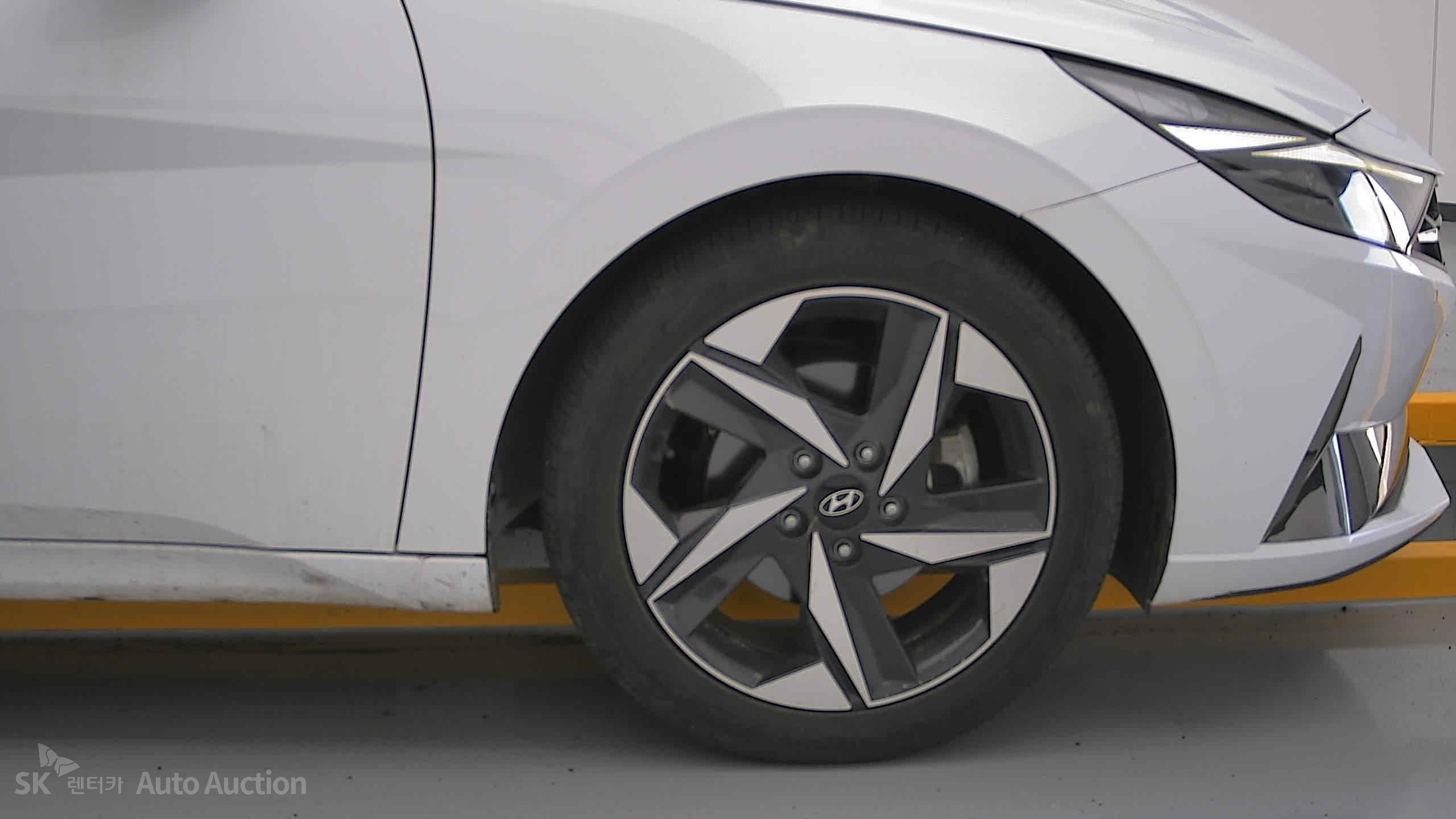 2021 - hyundai avante