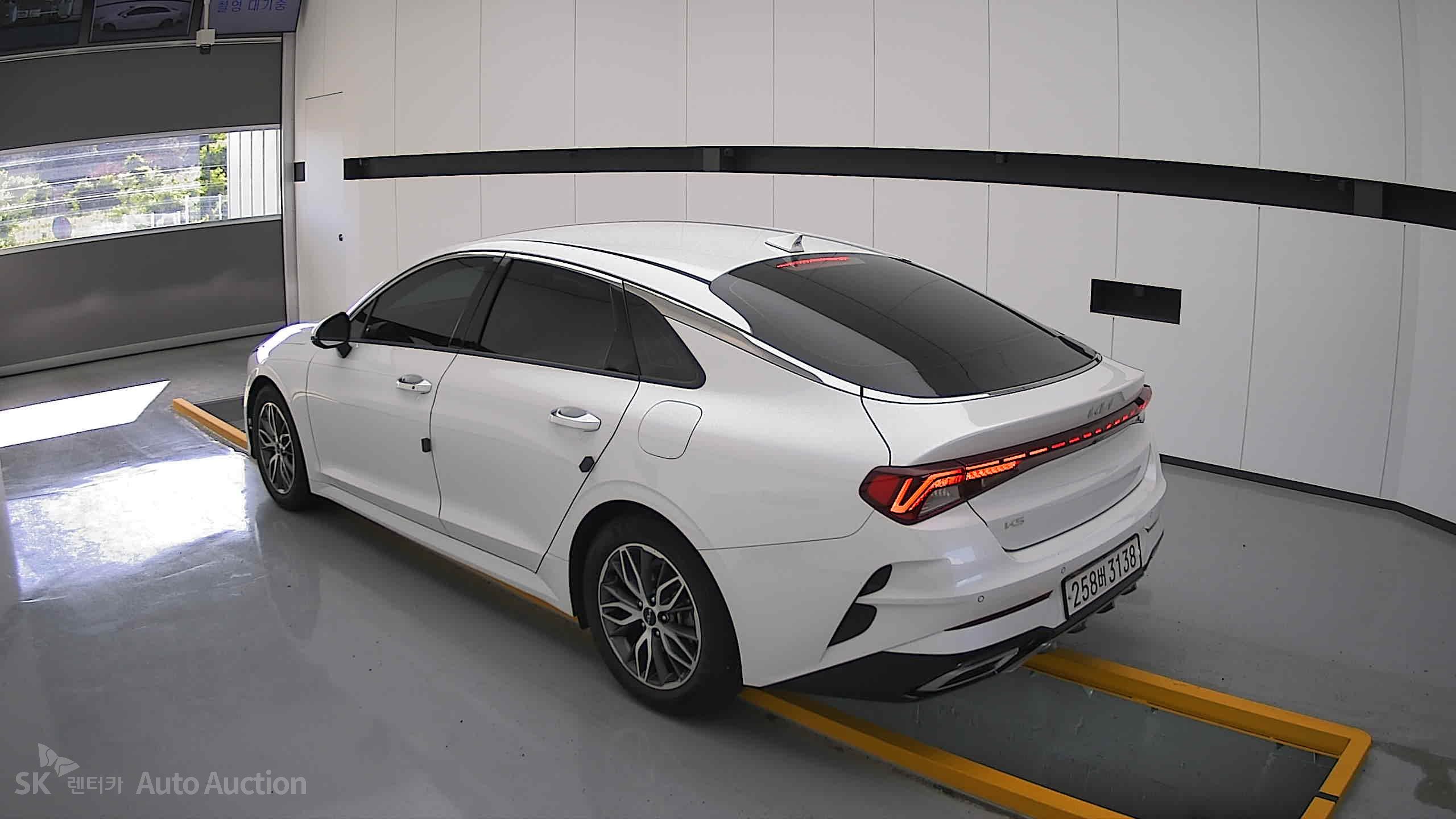 2023 - kia k5