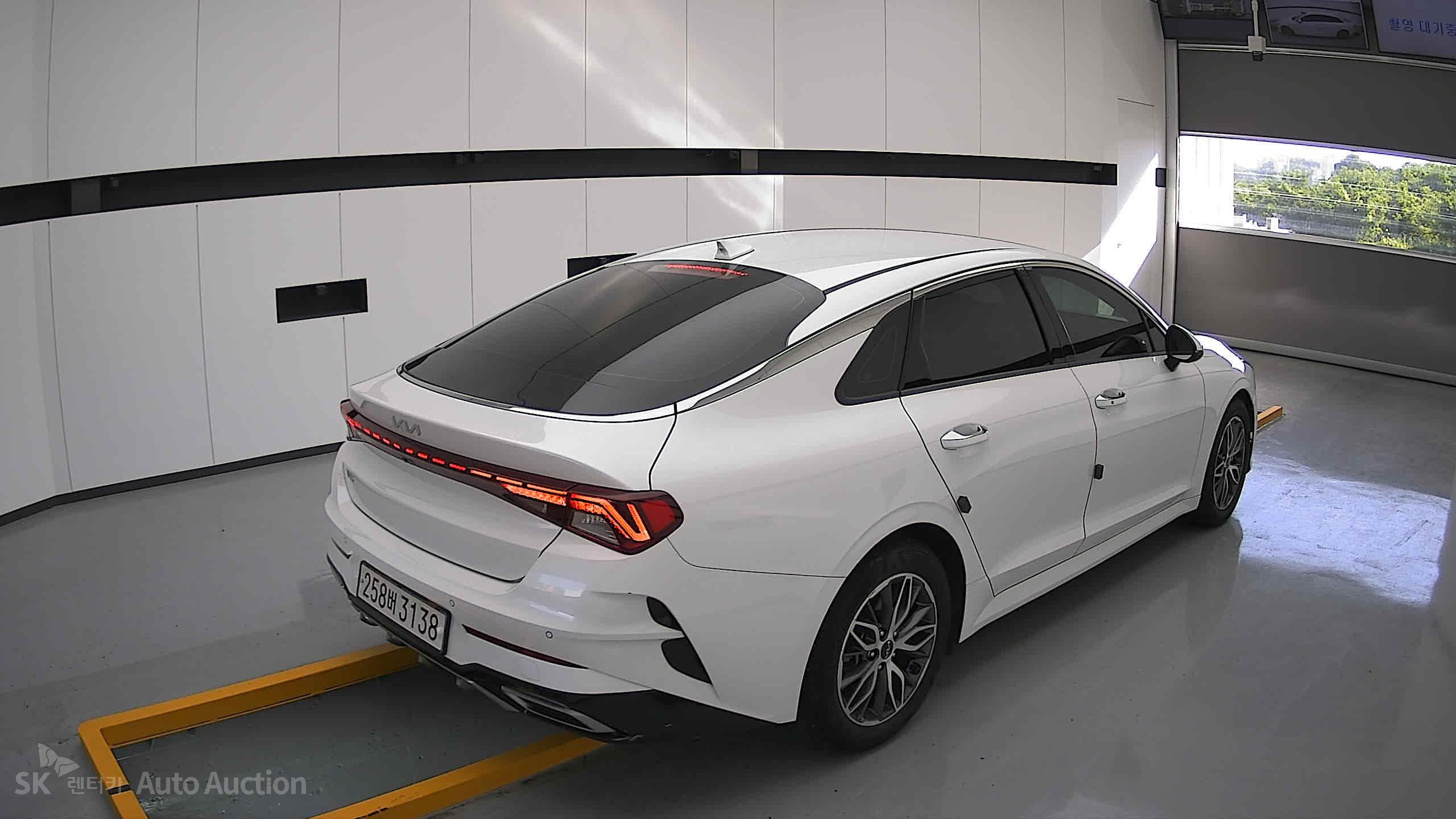 2023 - kia k5