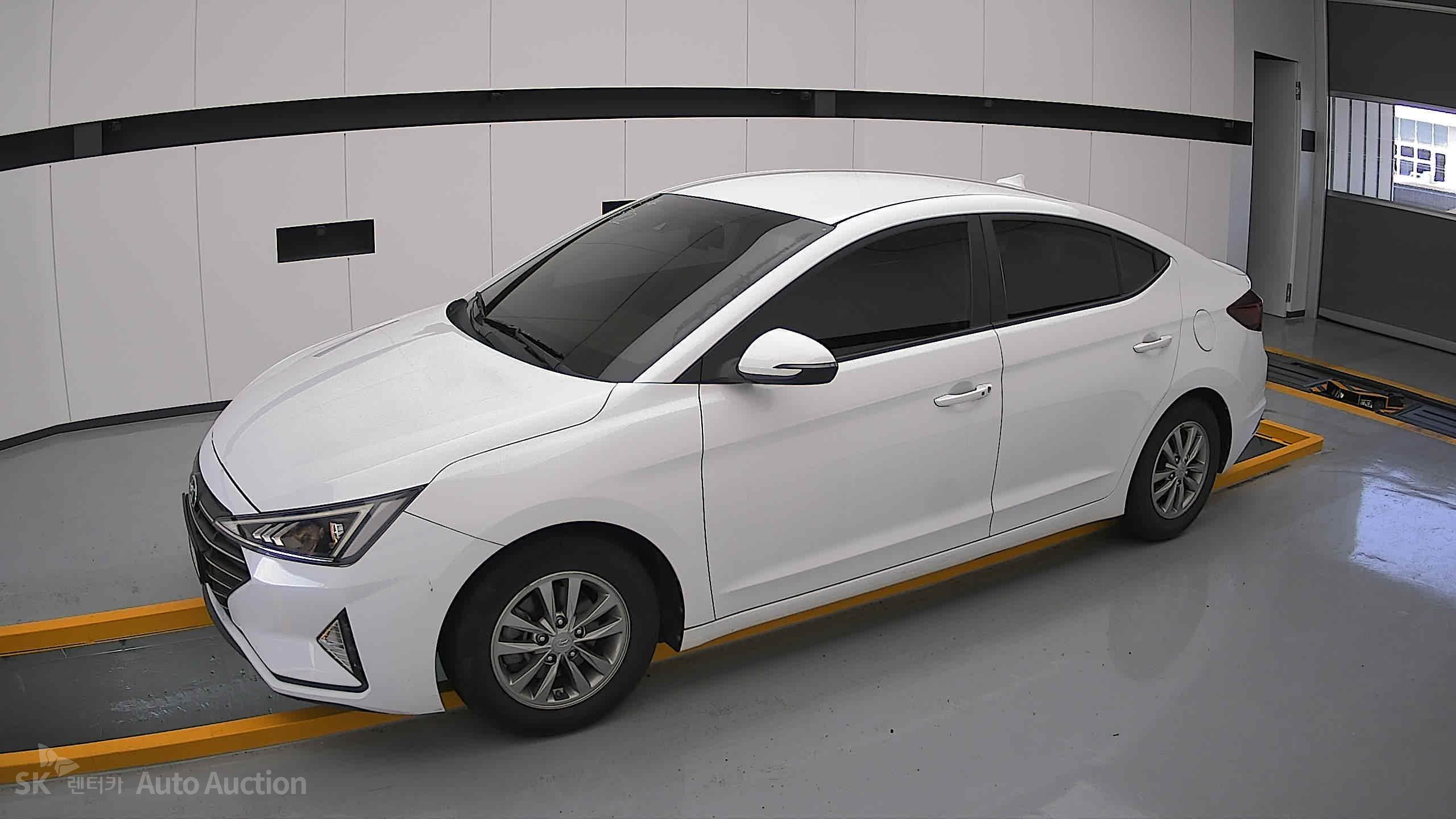 2020 - hyundai avante ad