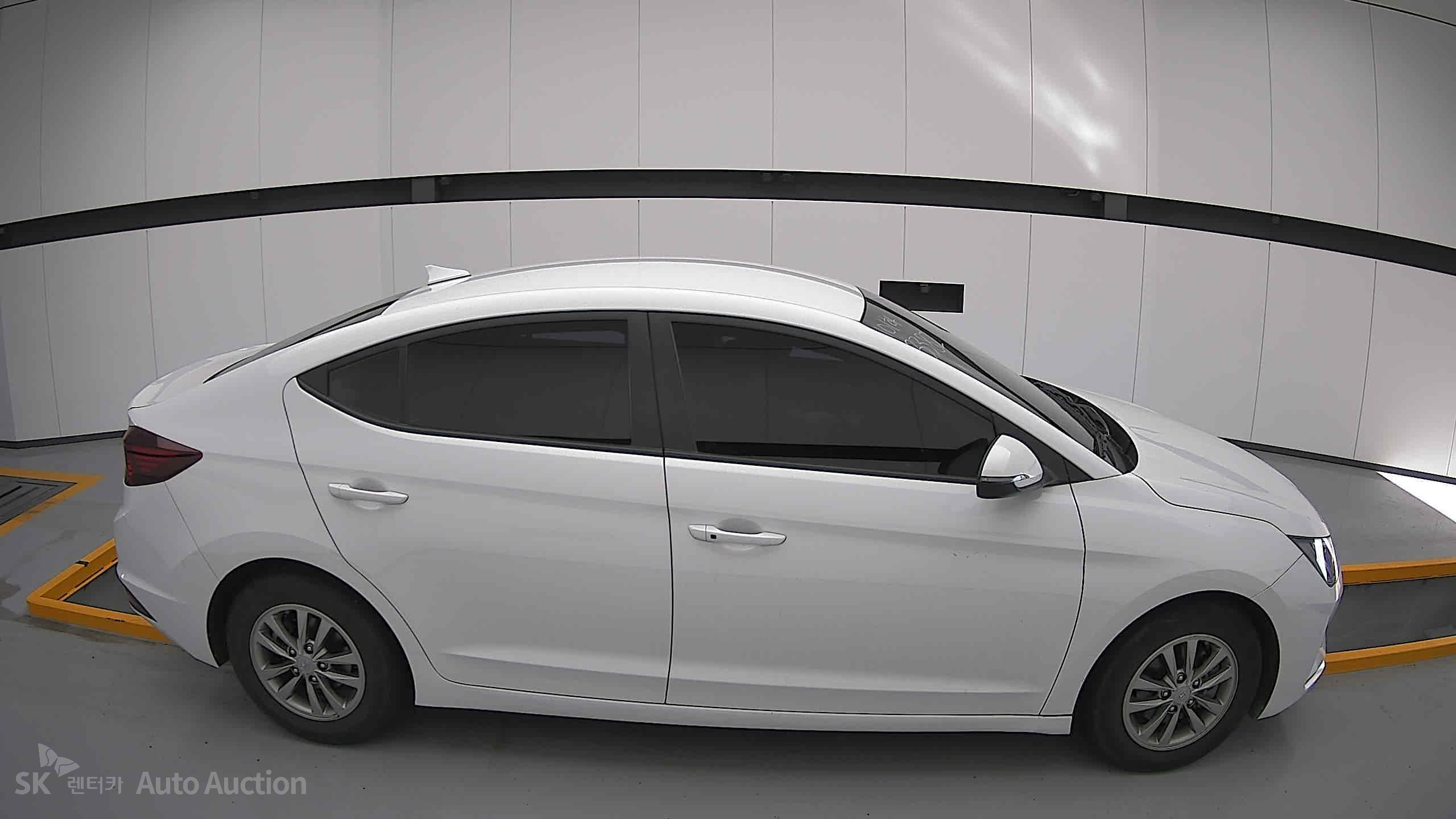 2020 - hyundai avante ad