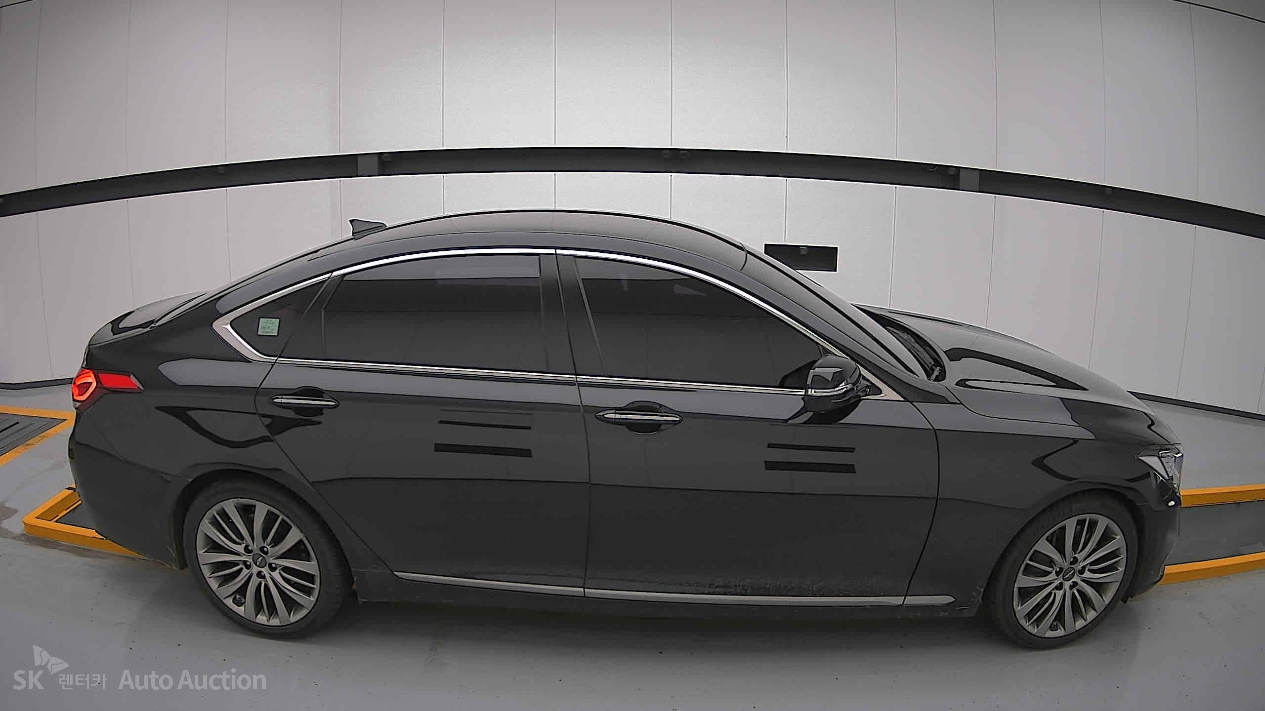 2018 - genesis g80
