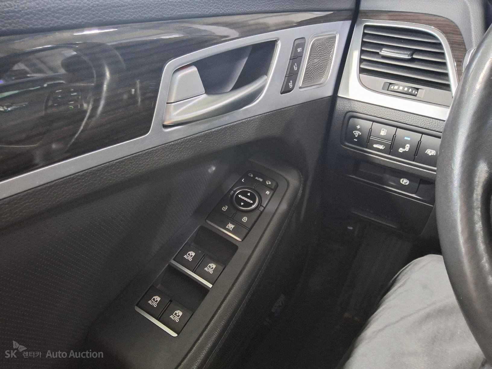 2018 - genesis g80