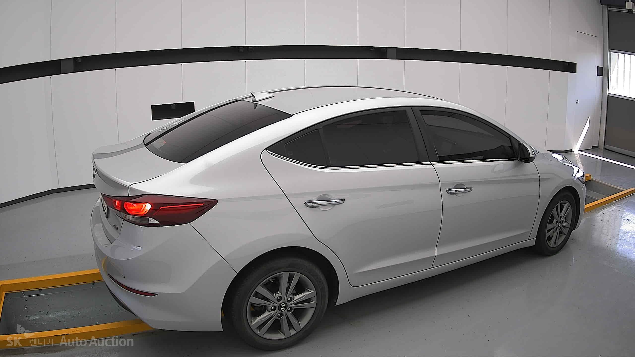 2017 - hyundai avante ad