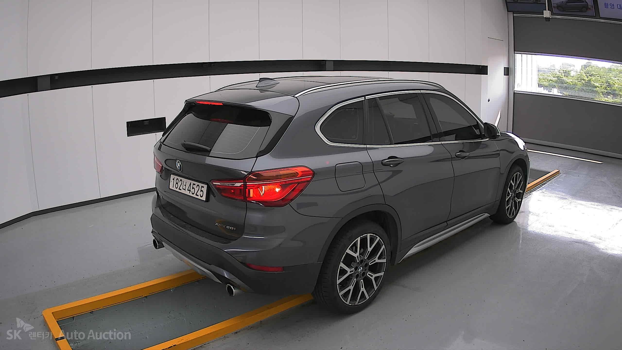 2022 - bmw x1