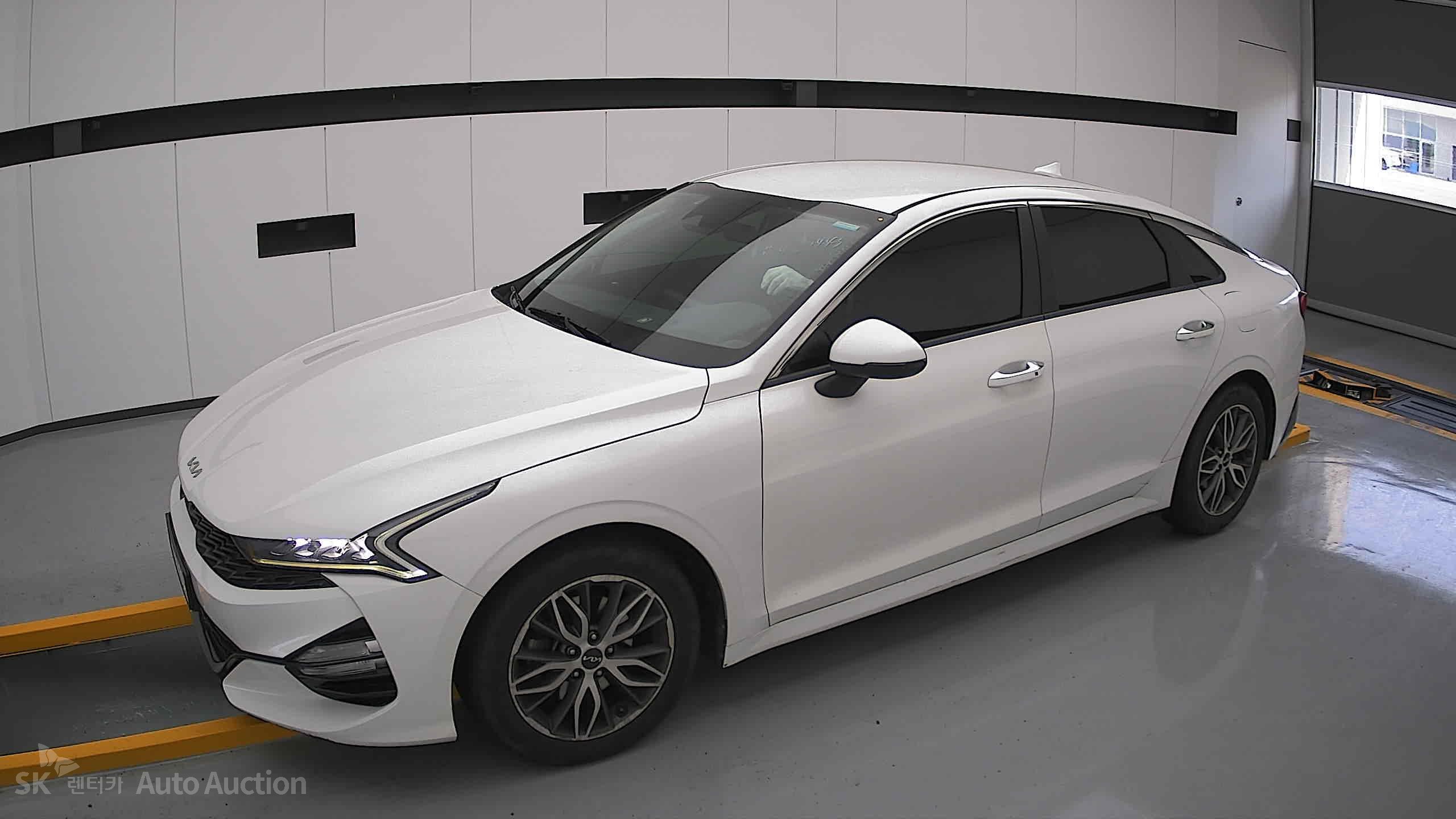 2022 - kia k5