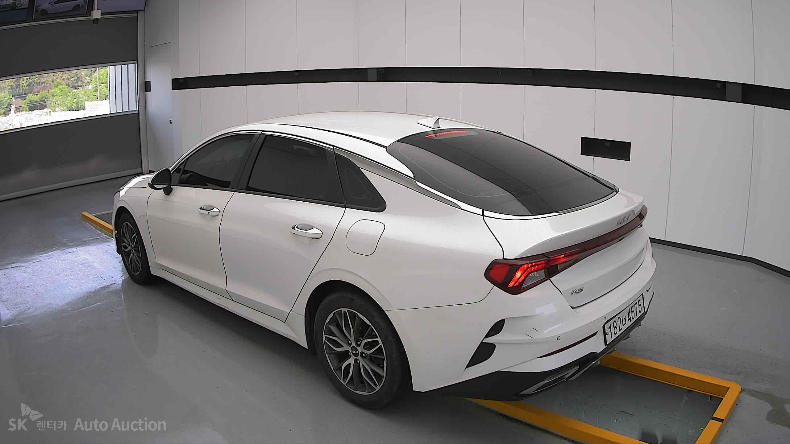 2022 - kia k5