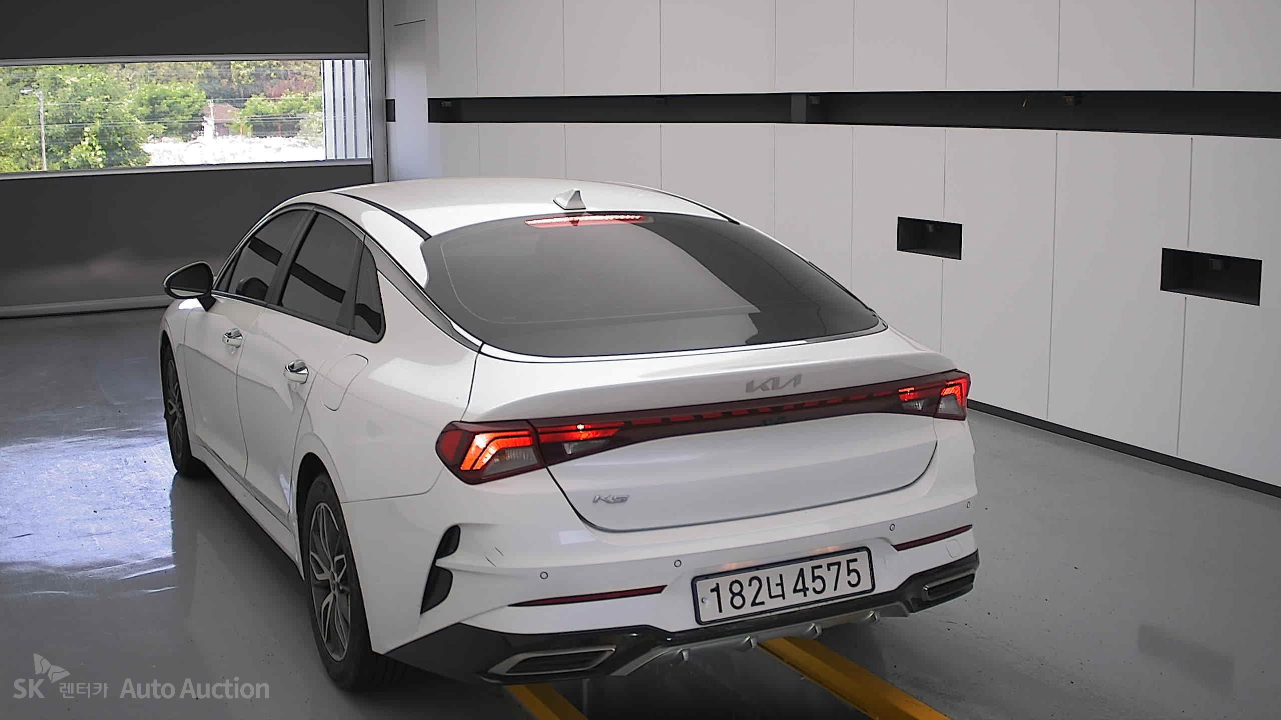 2022 - kia k5