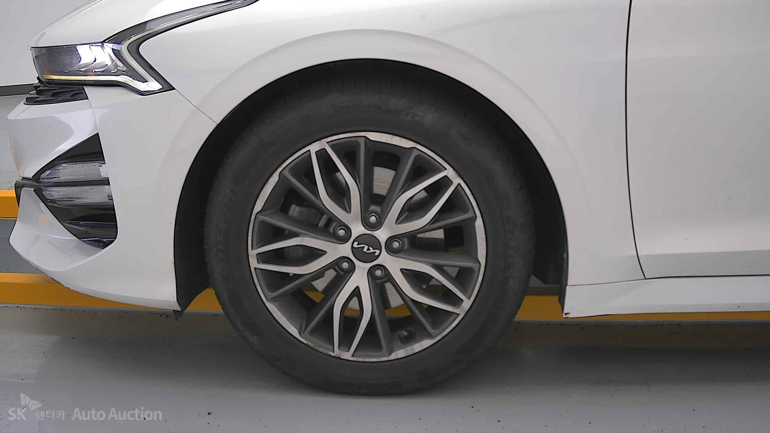 2022 - kia k5