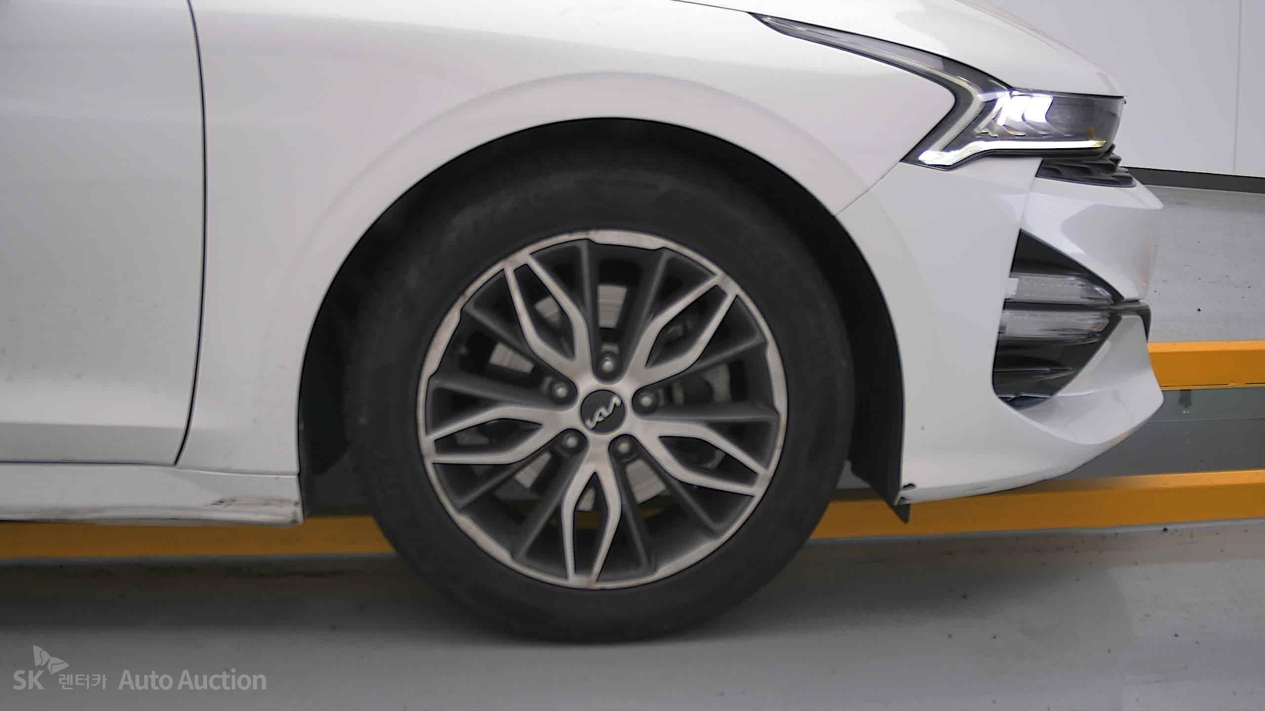 2022 - kia k5