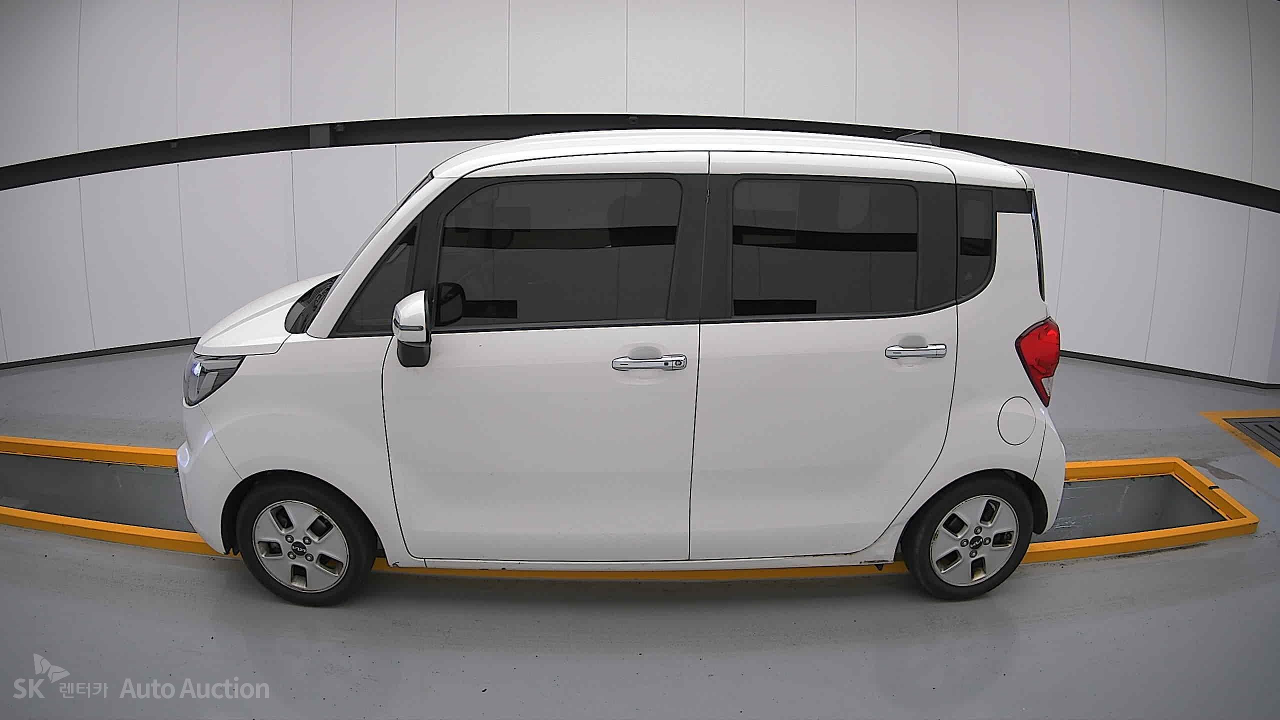 2022 - kia ray