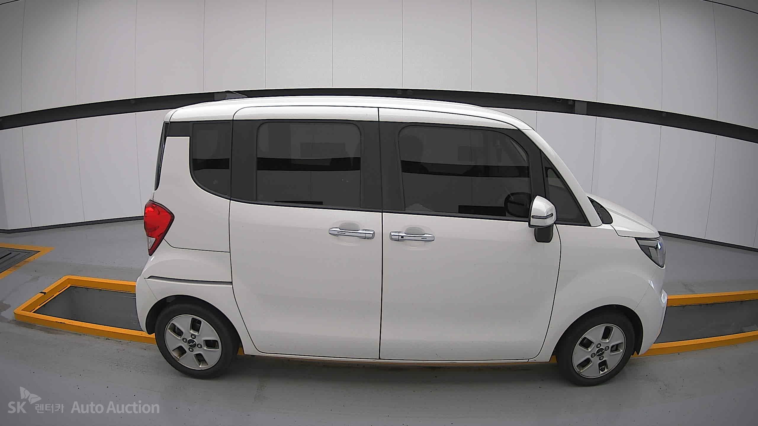 2022 - kia ray