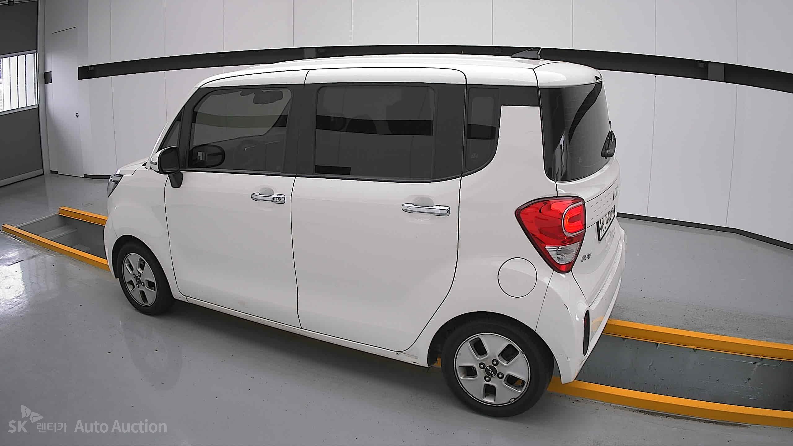 2022 - kia ray