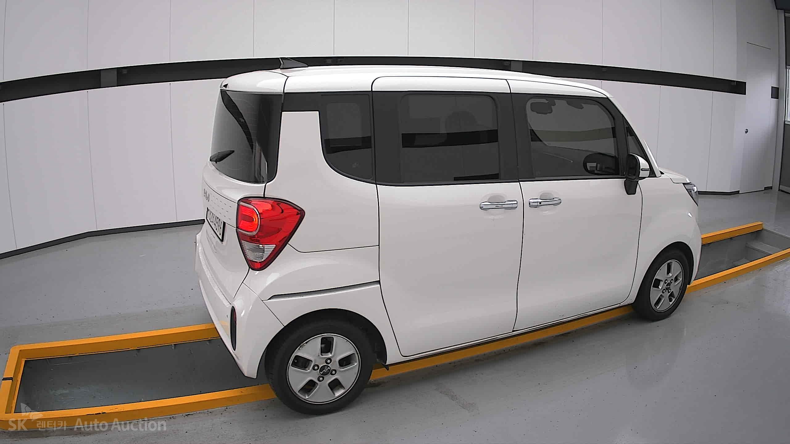 2022 - kia ray