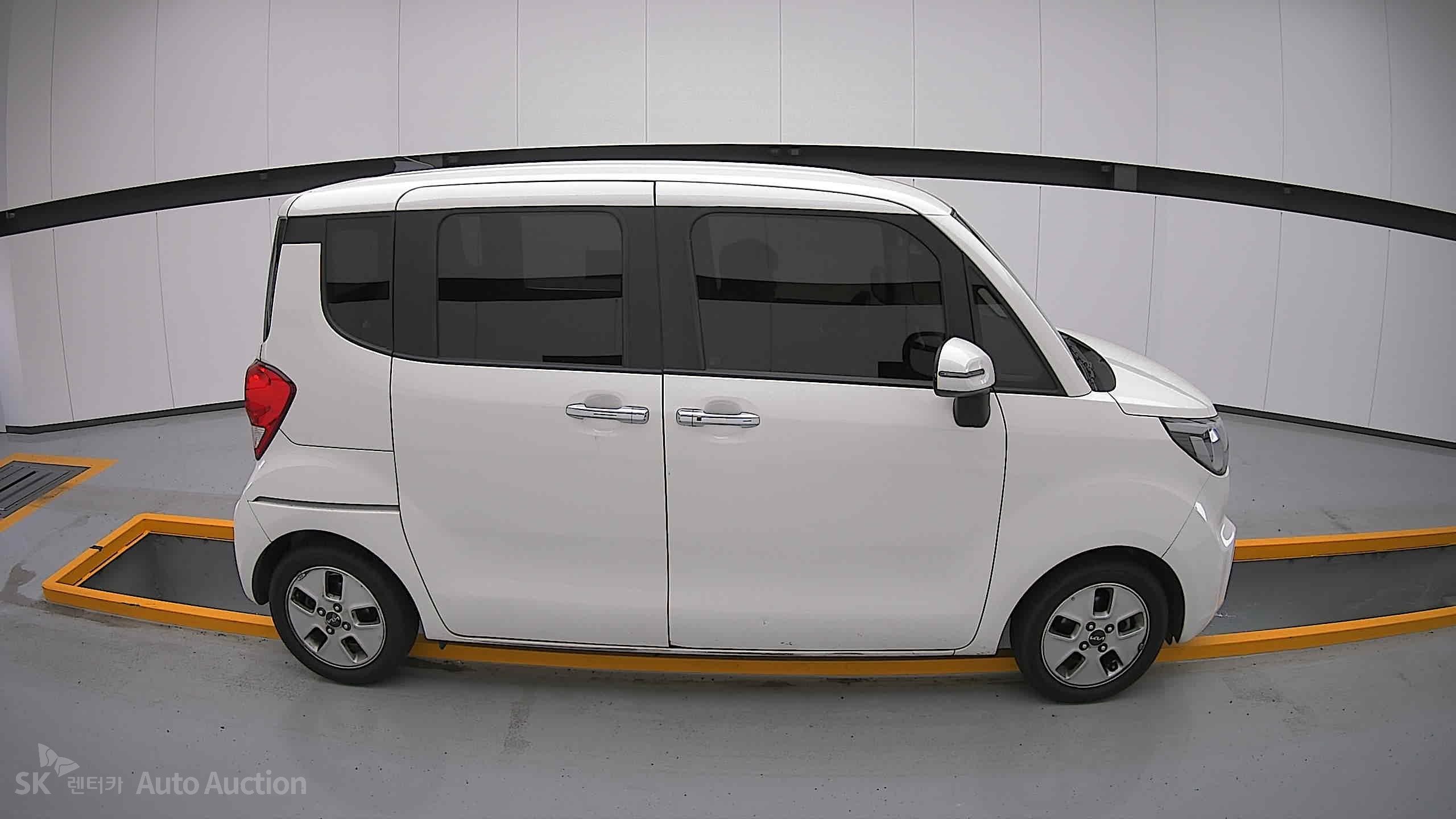 2022 - kia ray