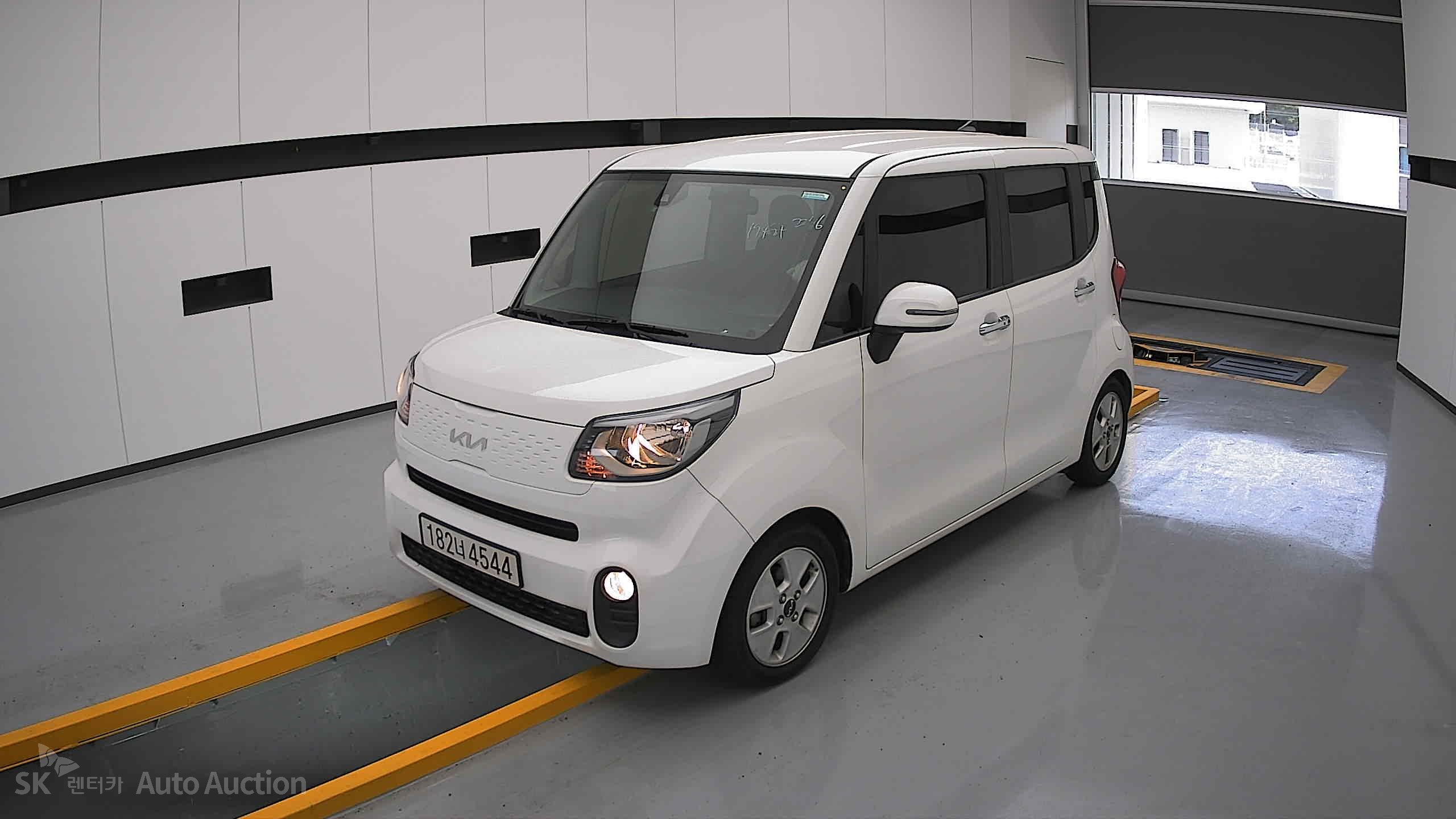 2022 - kia ray