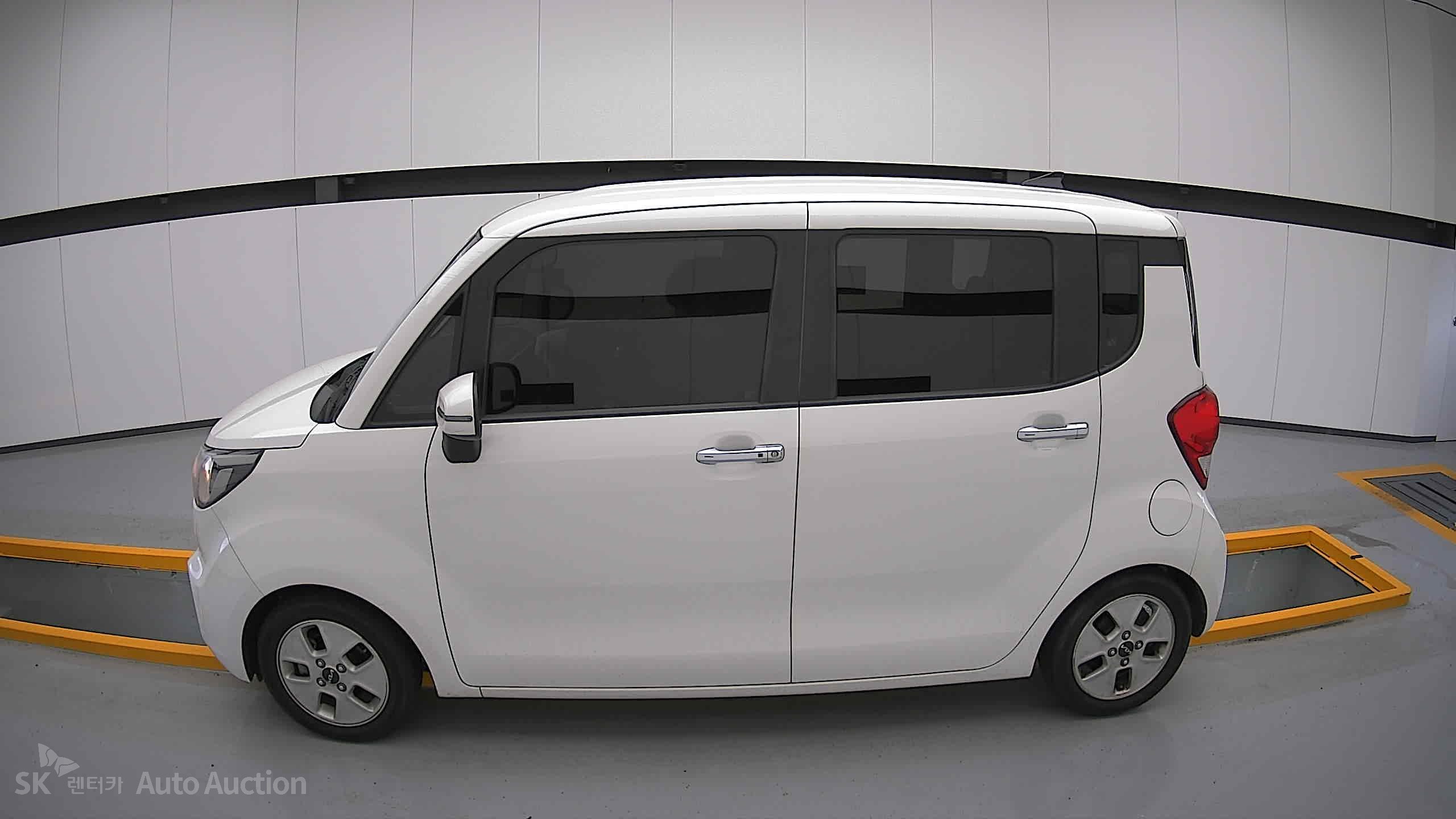 2022 - kia ray