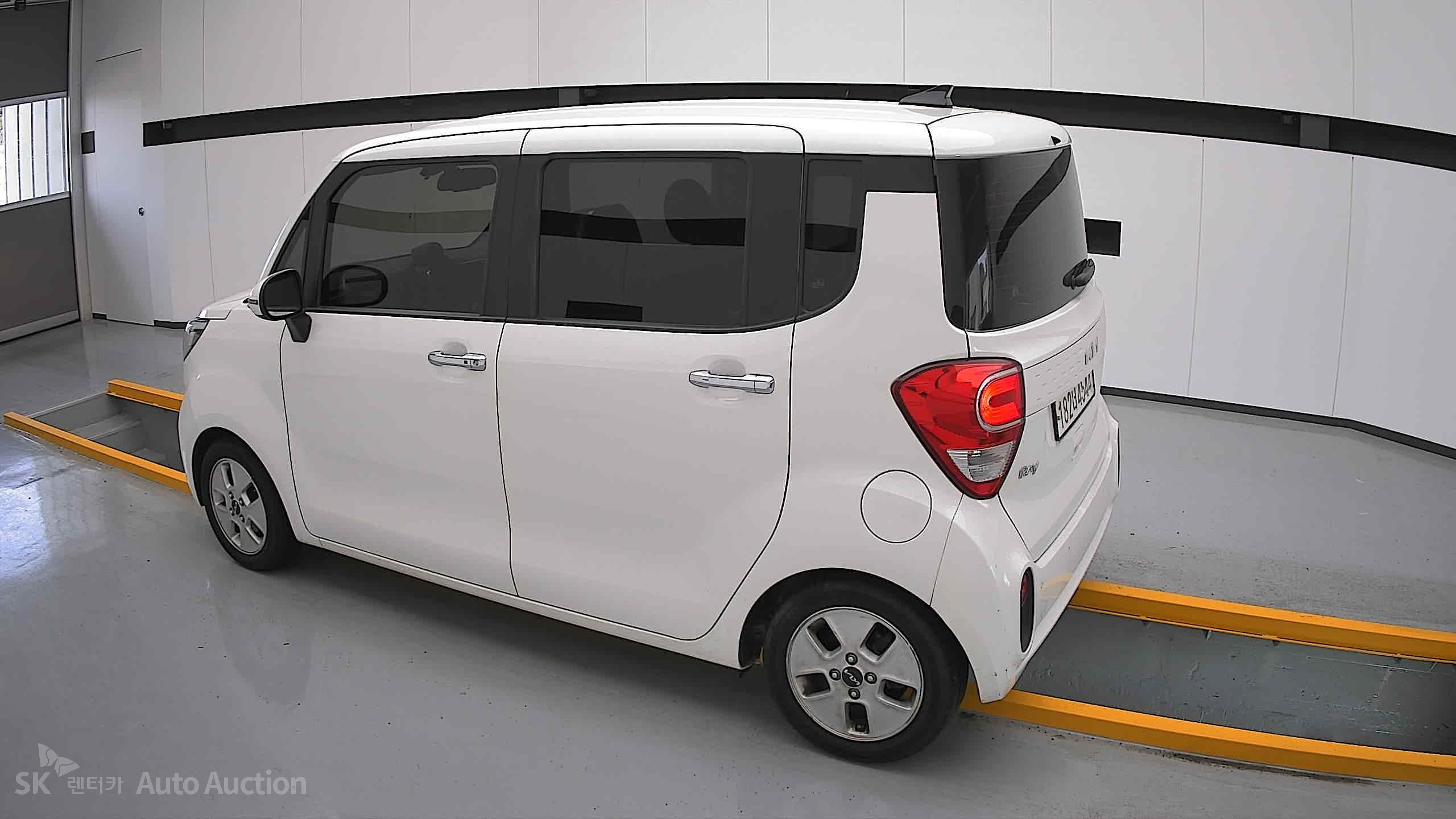 2022 - kia ray