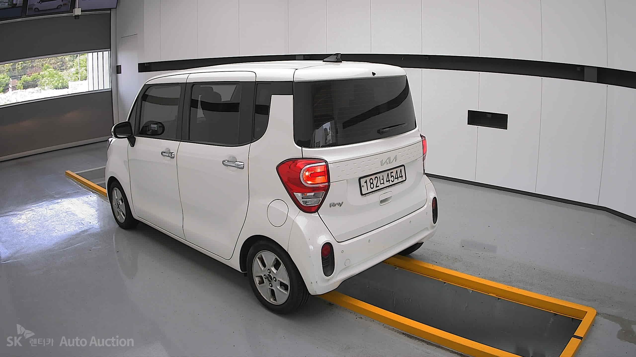 2022 - kia ray