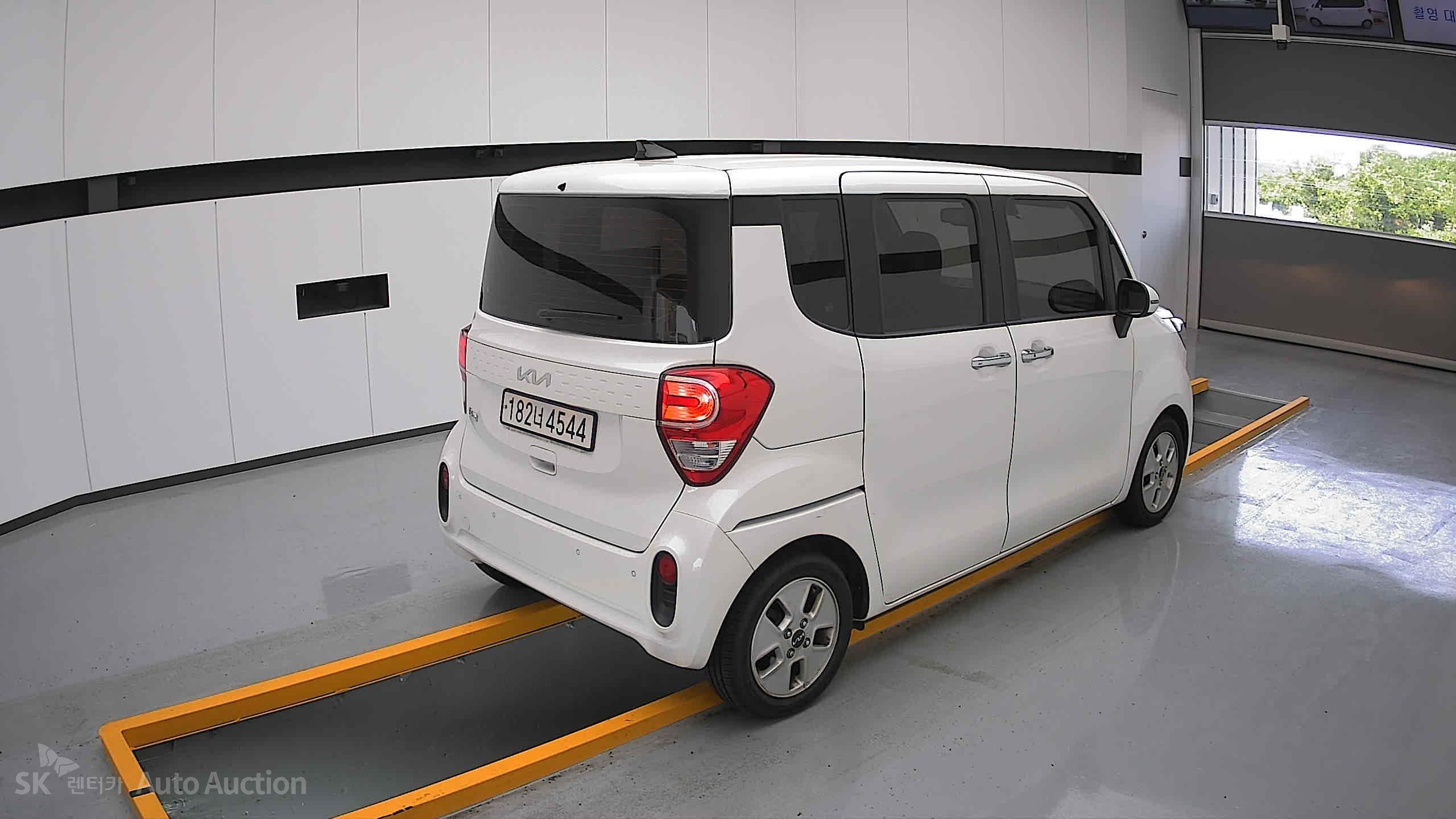 2022 - kia ray