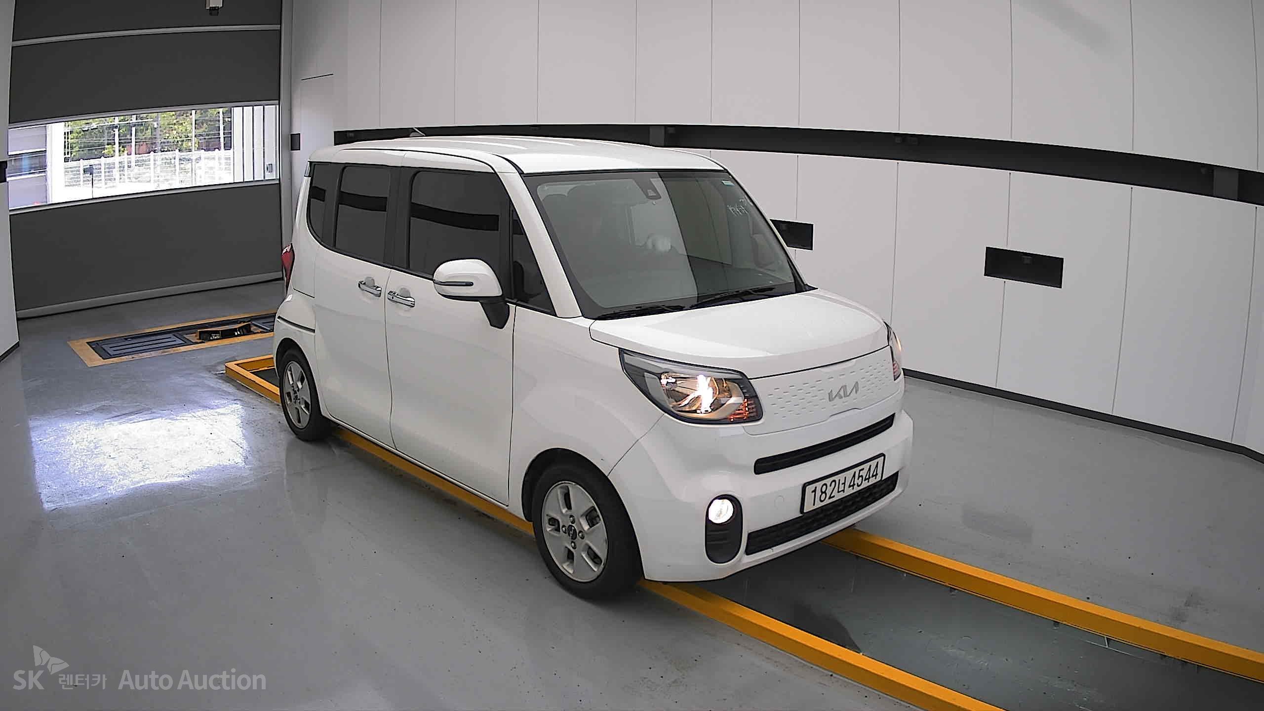 2022 - kia ray