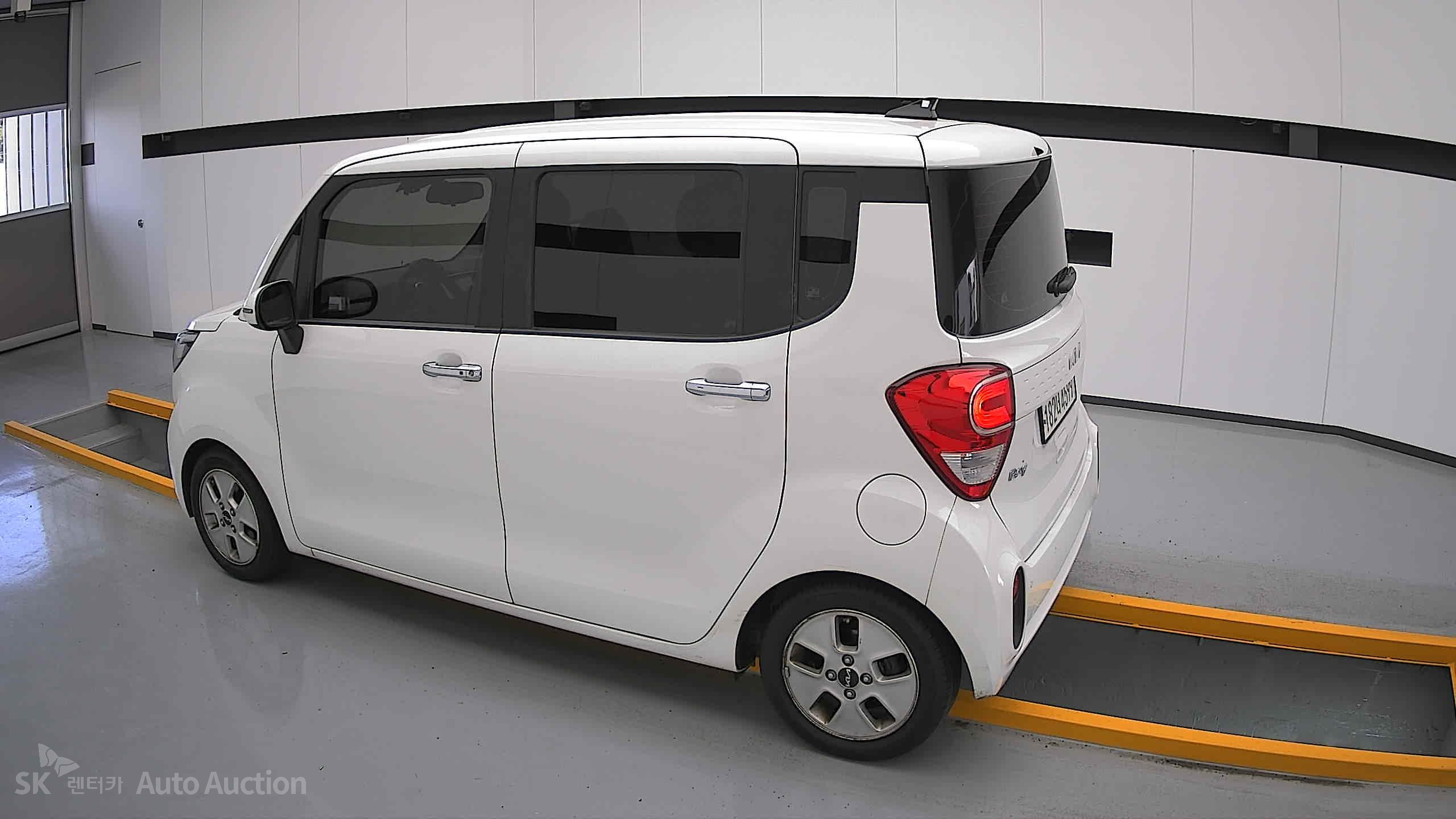 2022 - kia ray